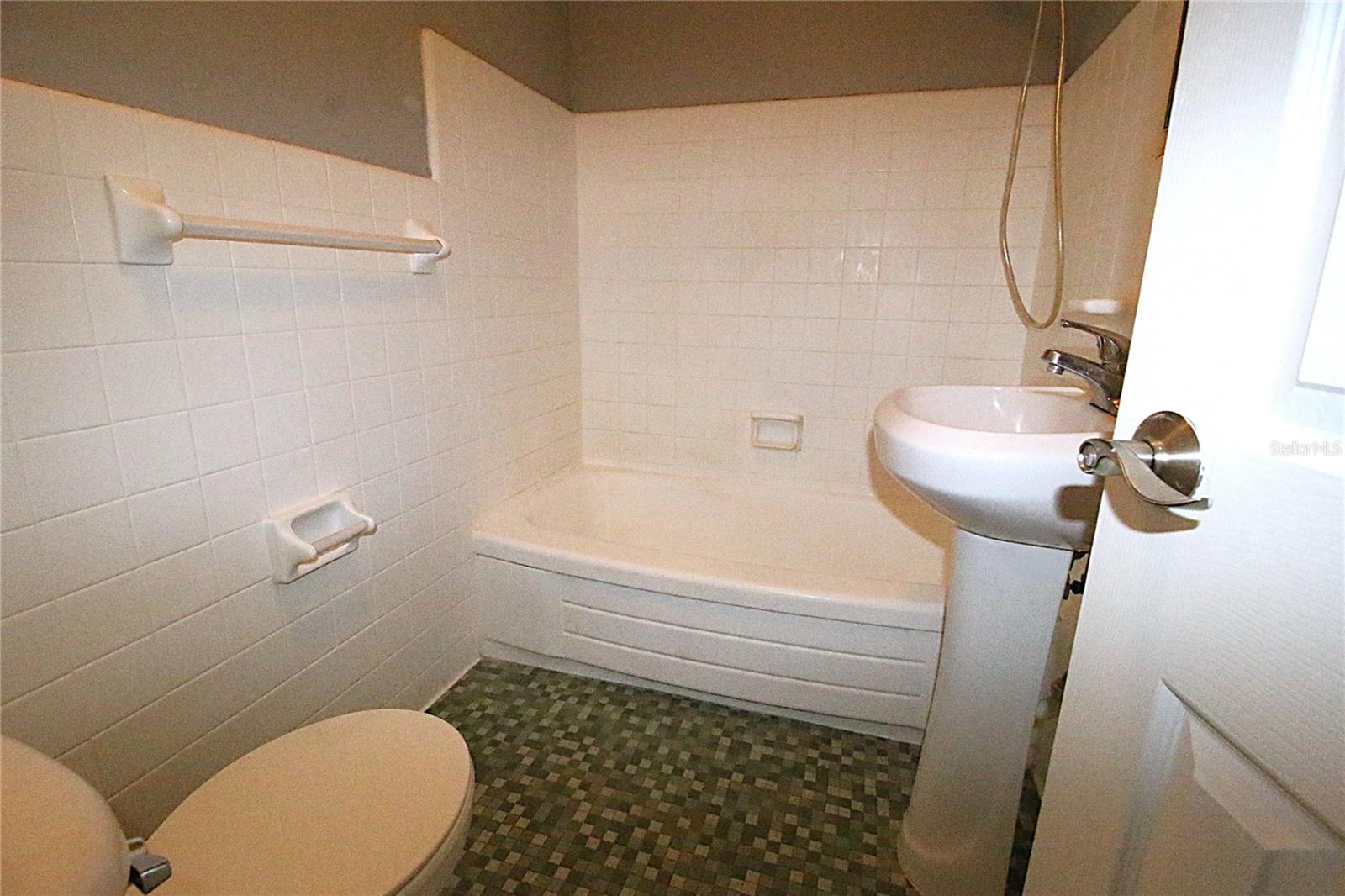 Image 13 of 28 For 3315 58th Avenue S 204