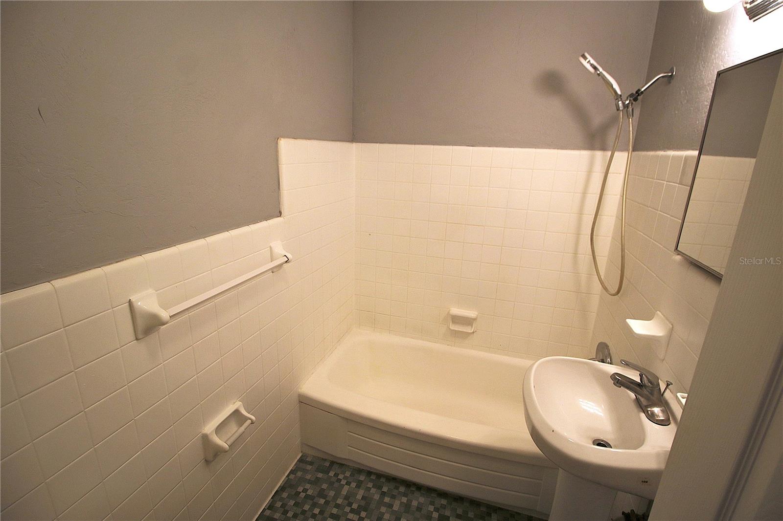 Image 15 of 28 For 3315 58th Avenue S 204