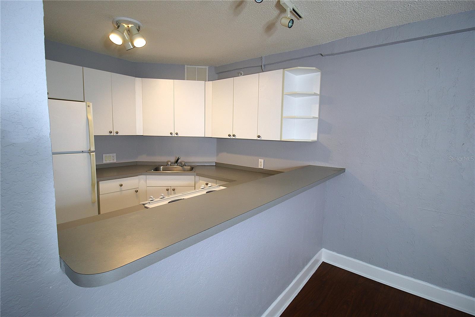 Image 8 of 28 For 3315 58th Avenue S 204