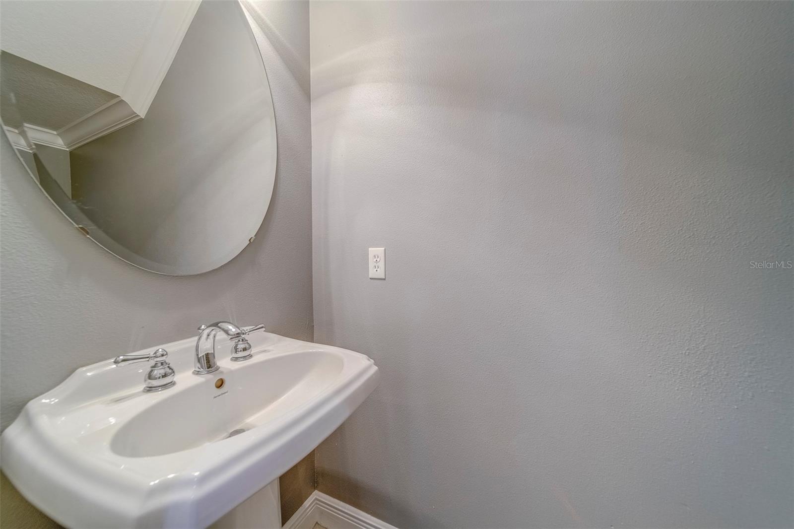 Image 19 of 67 For 270 Valencia Circle