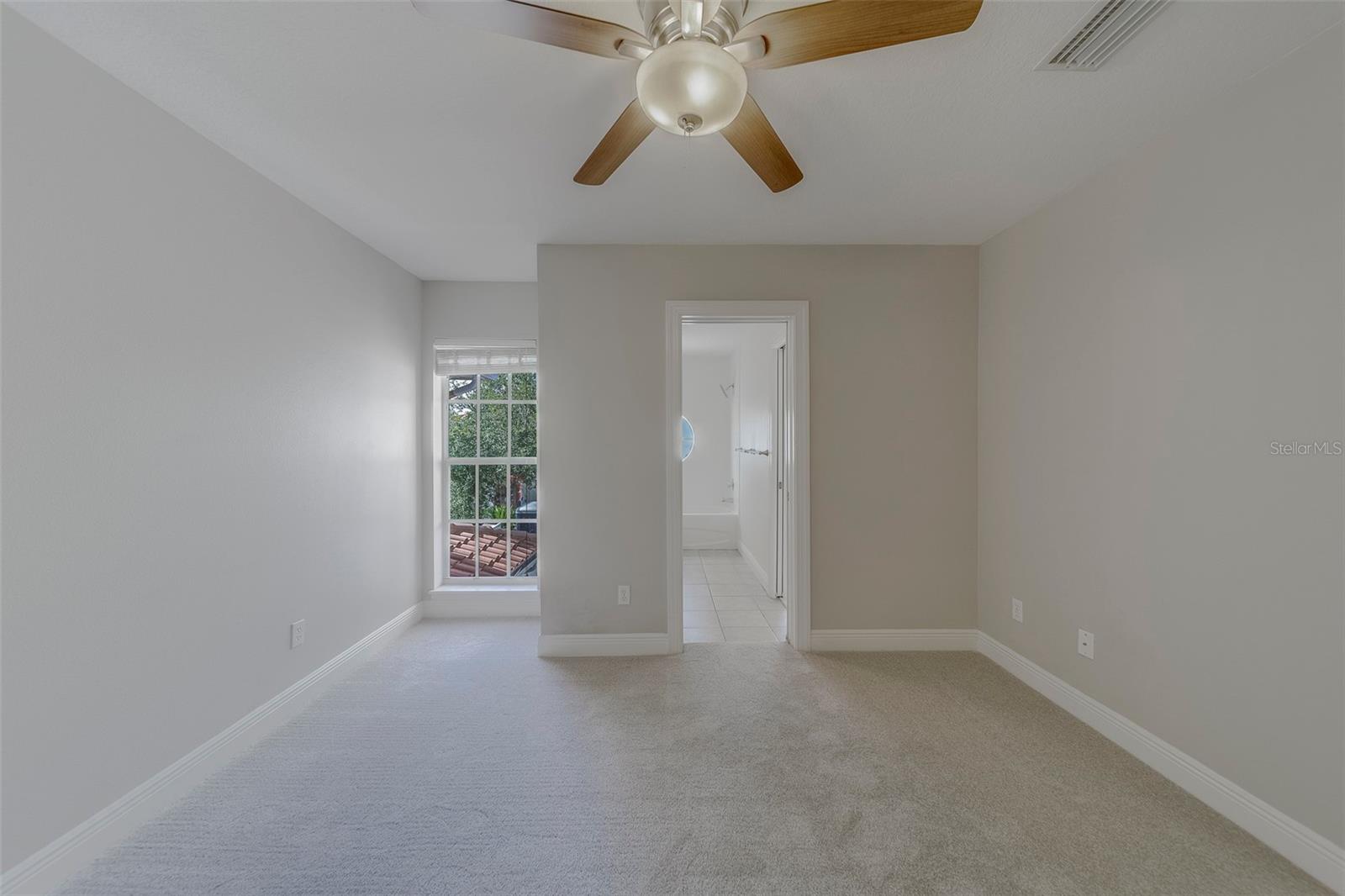 Image 37 of 67 For 270 Valencia Circle