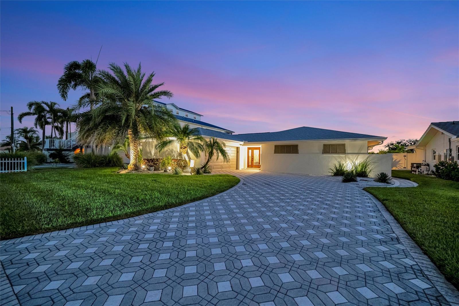 Details for 11750 5th Street E, TREASURE ISLAND, FL 33706