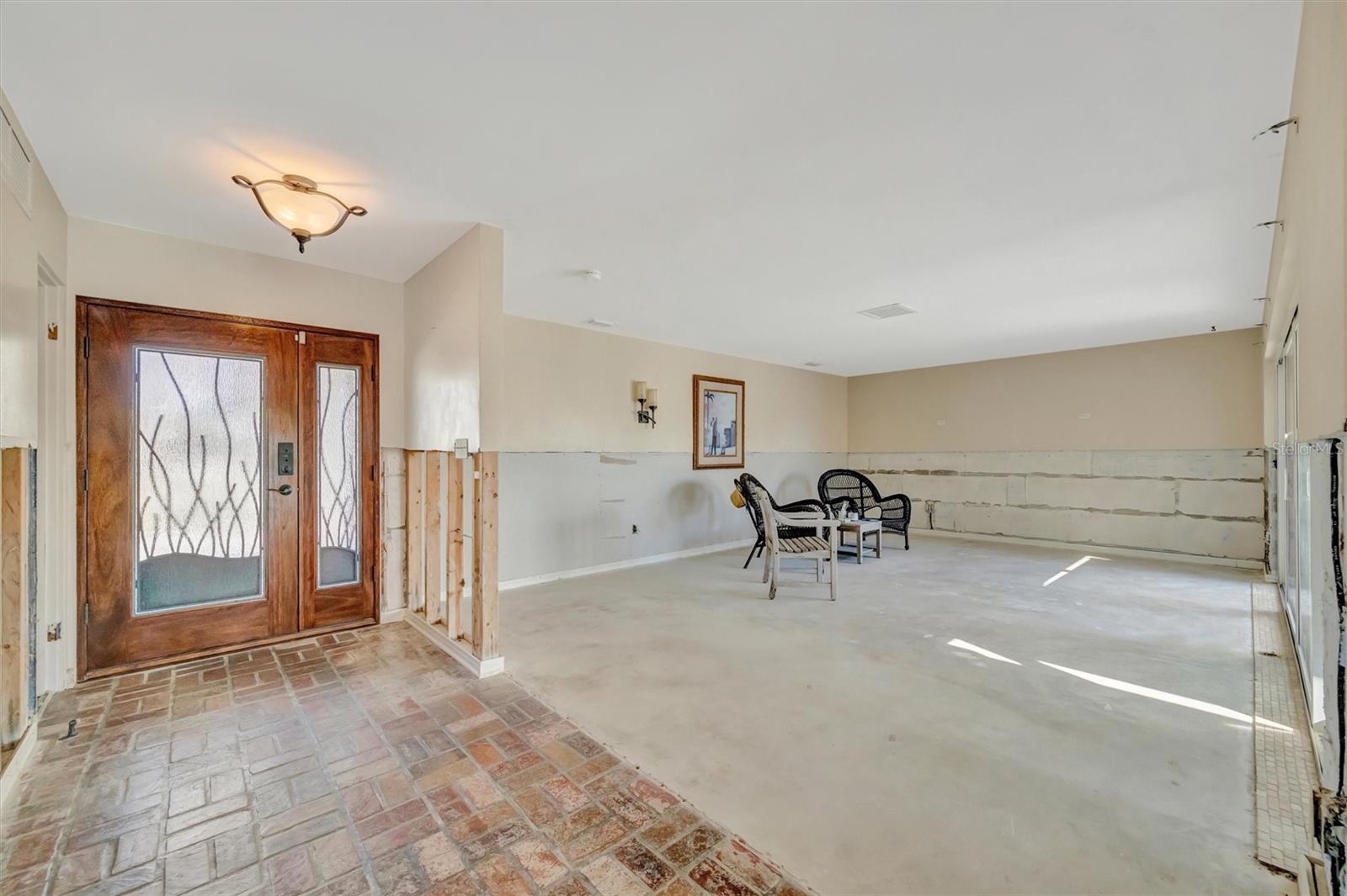 Image 18 of 84 For 11750 5th Street E
