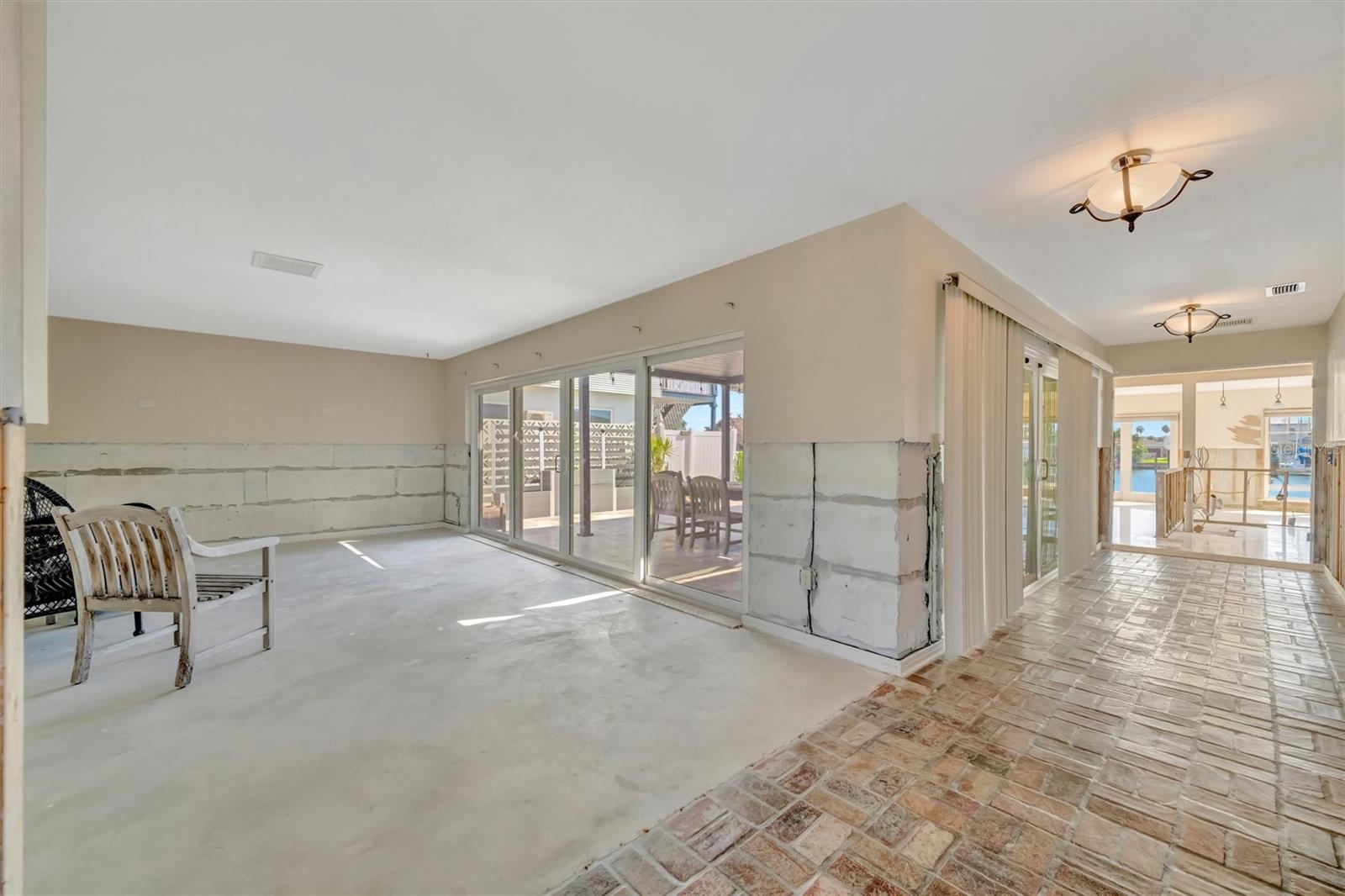 Image 19 of 84 For 11750 5th Street E