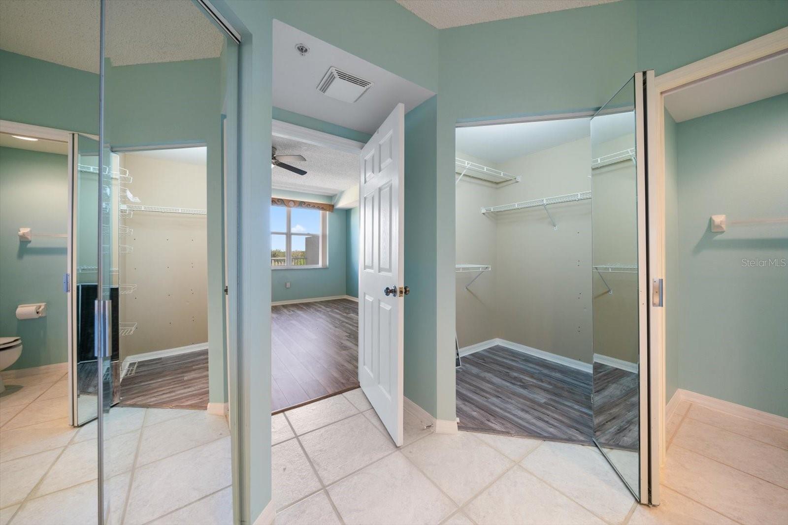 Image 15 of 22 For 6550 Shoreline Drive 7105