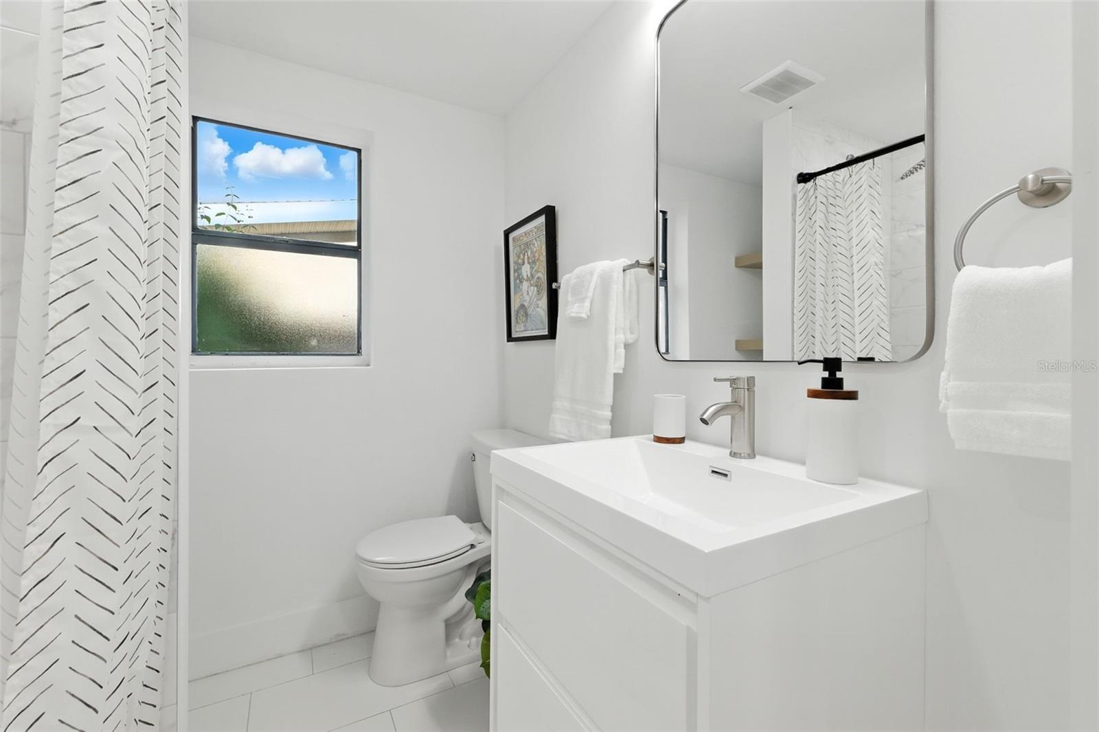Image 20 of 51 For 5321 13th Avenue Drive W