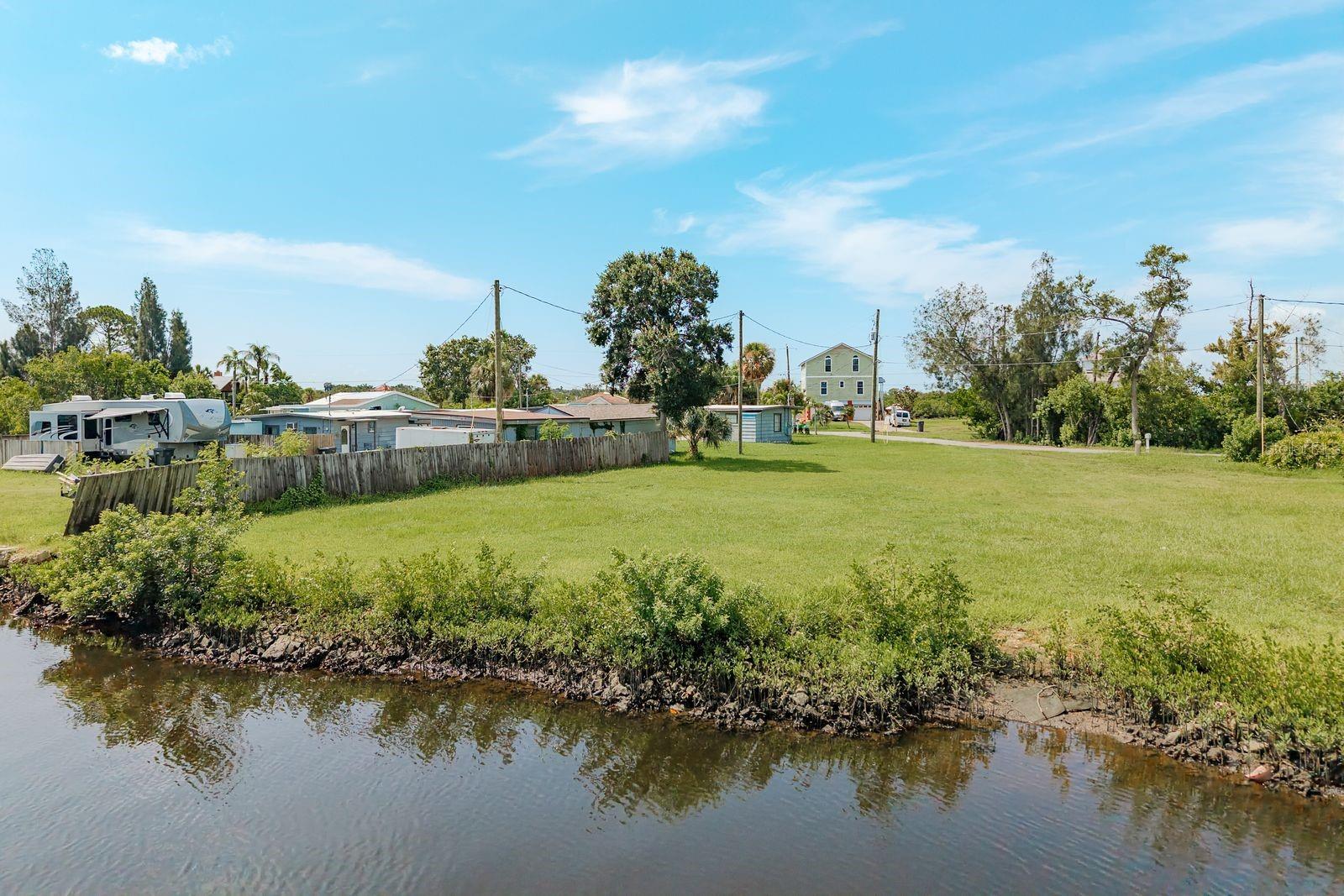Image 8 of 18 For 8933 Rocky Creek Drive