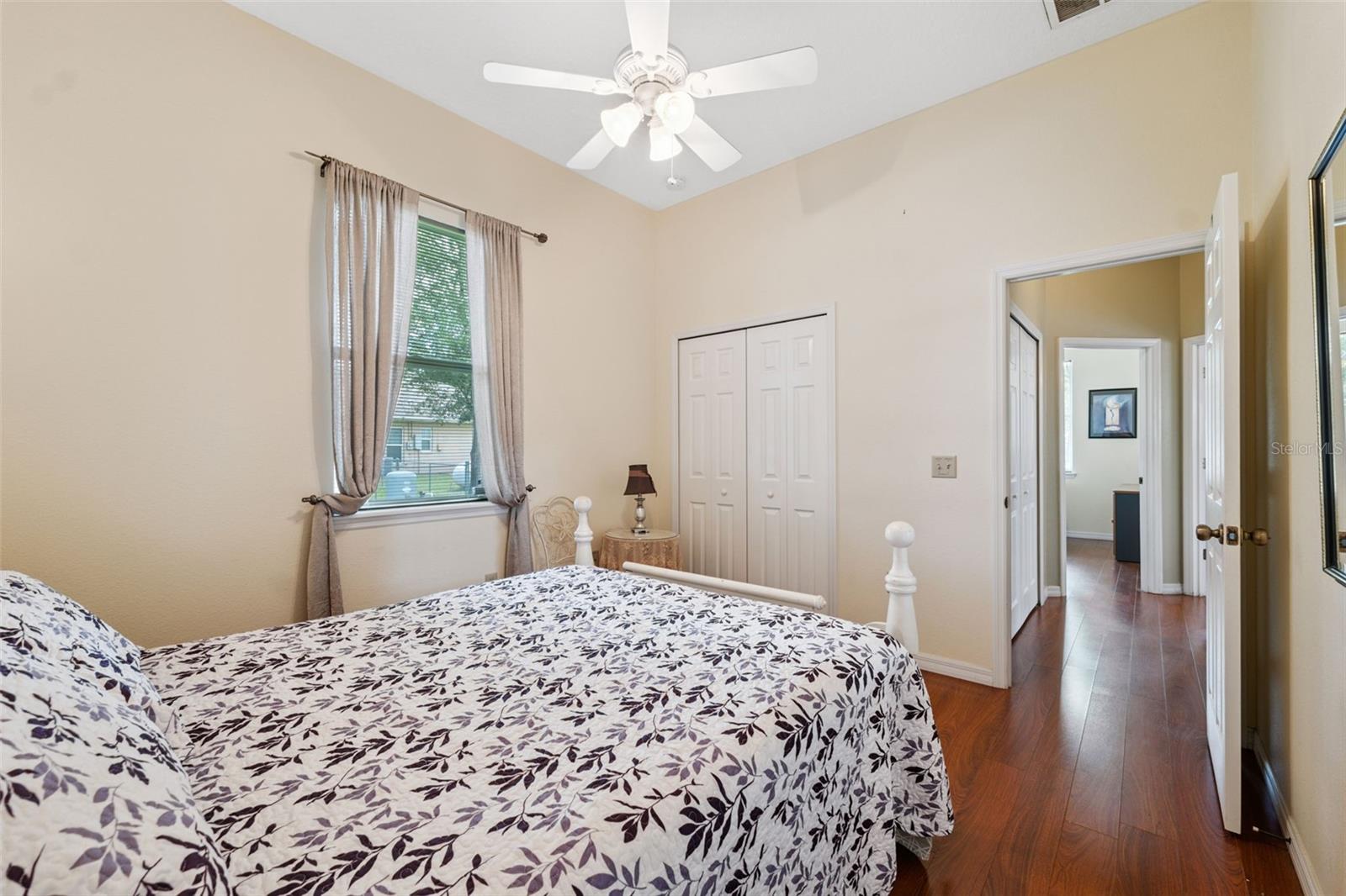 Listing photo id 24 for 18508 Floralton Drive