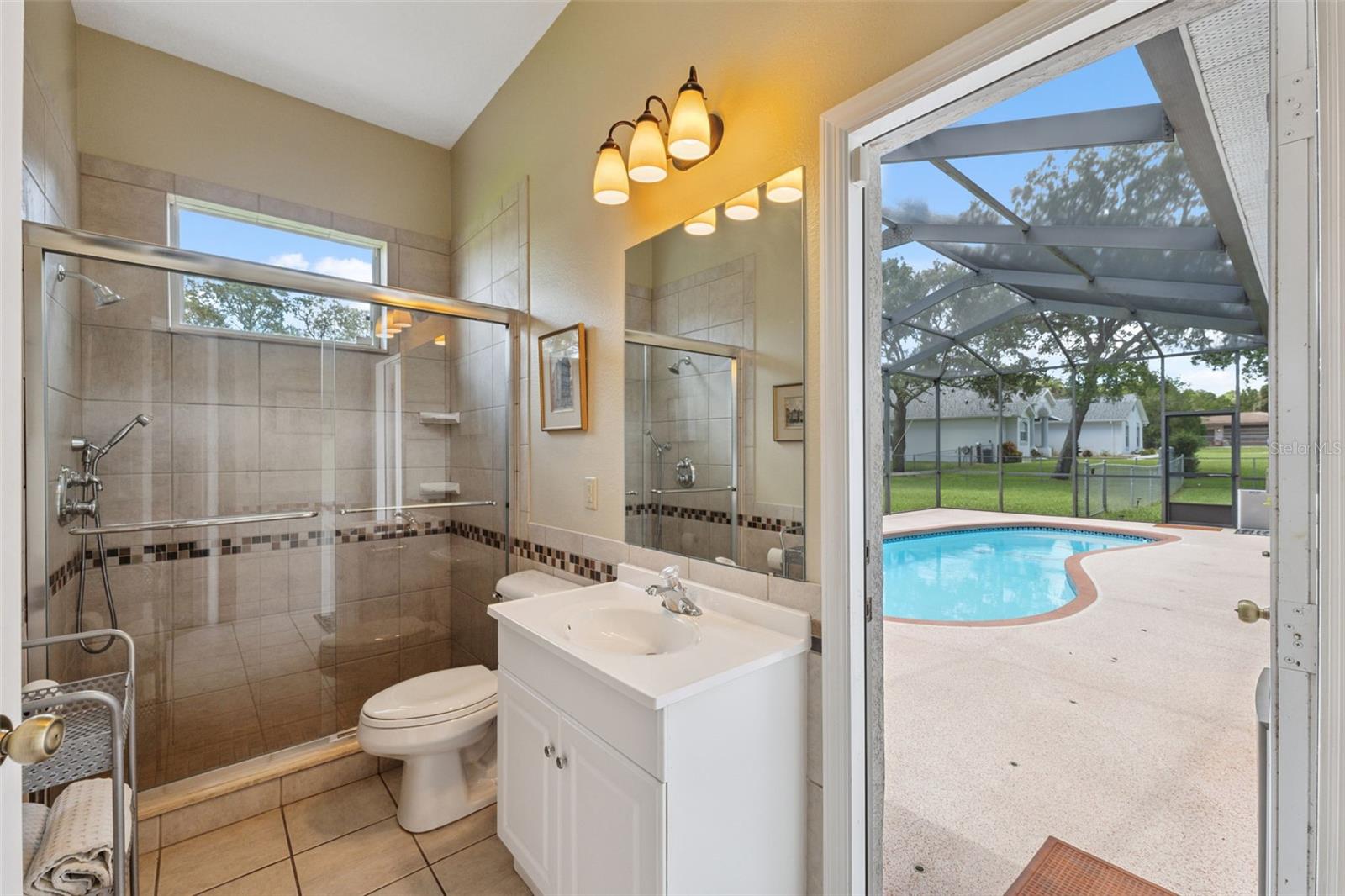 Listing photo id 27 for 18508 Floralton Drive