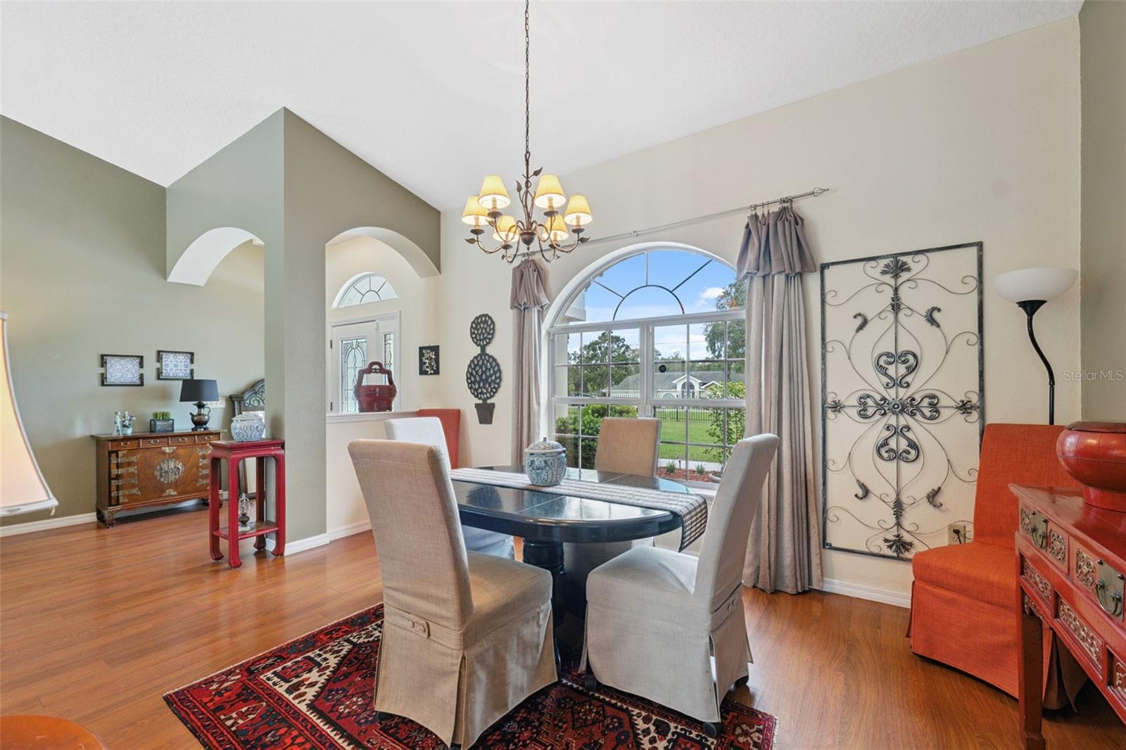 Listing photo id 6 for 18508 Floralton Drive