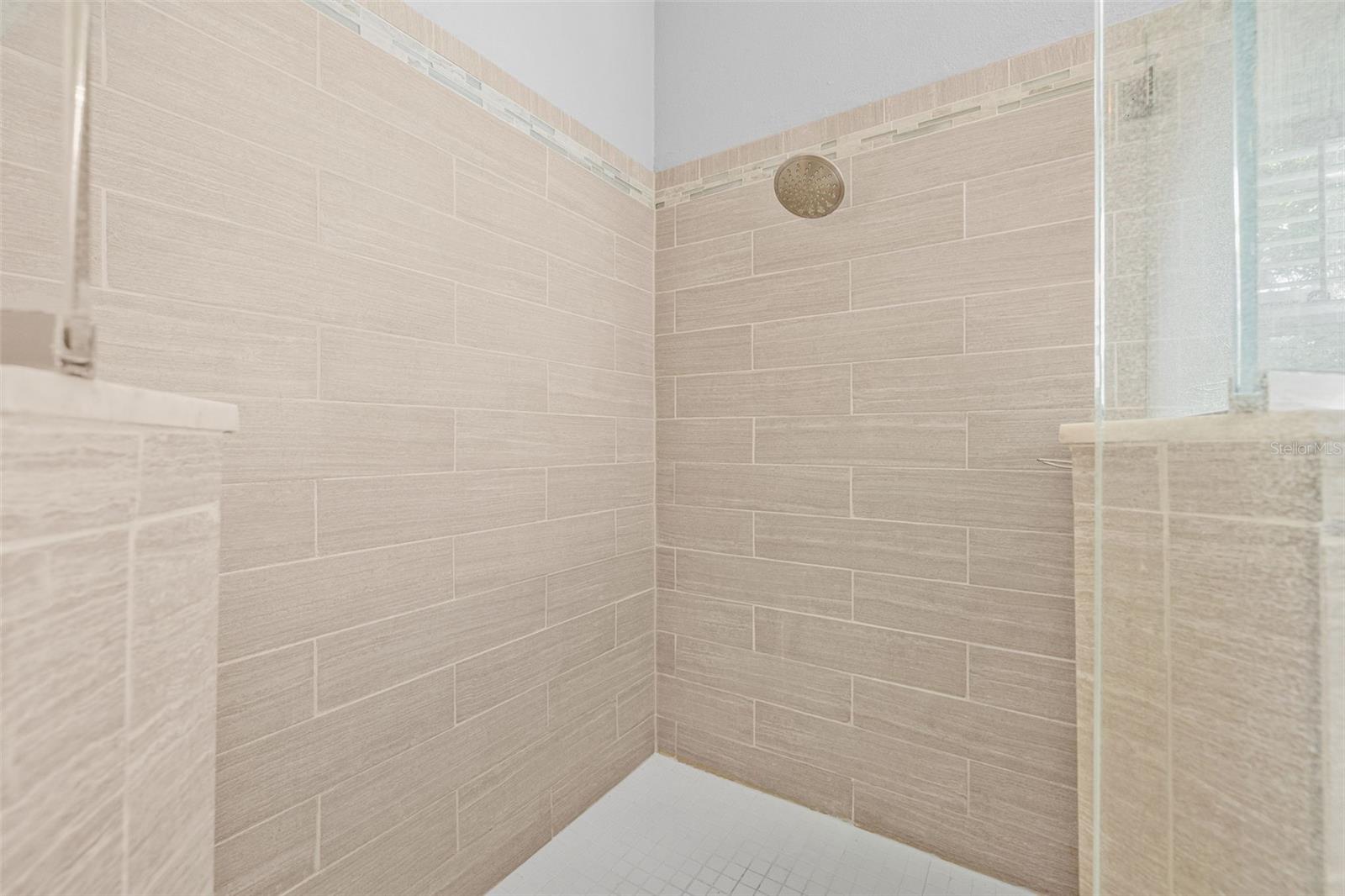 Image 29 of 49 For 25053 Winslow Way