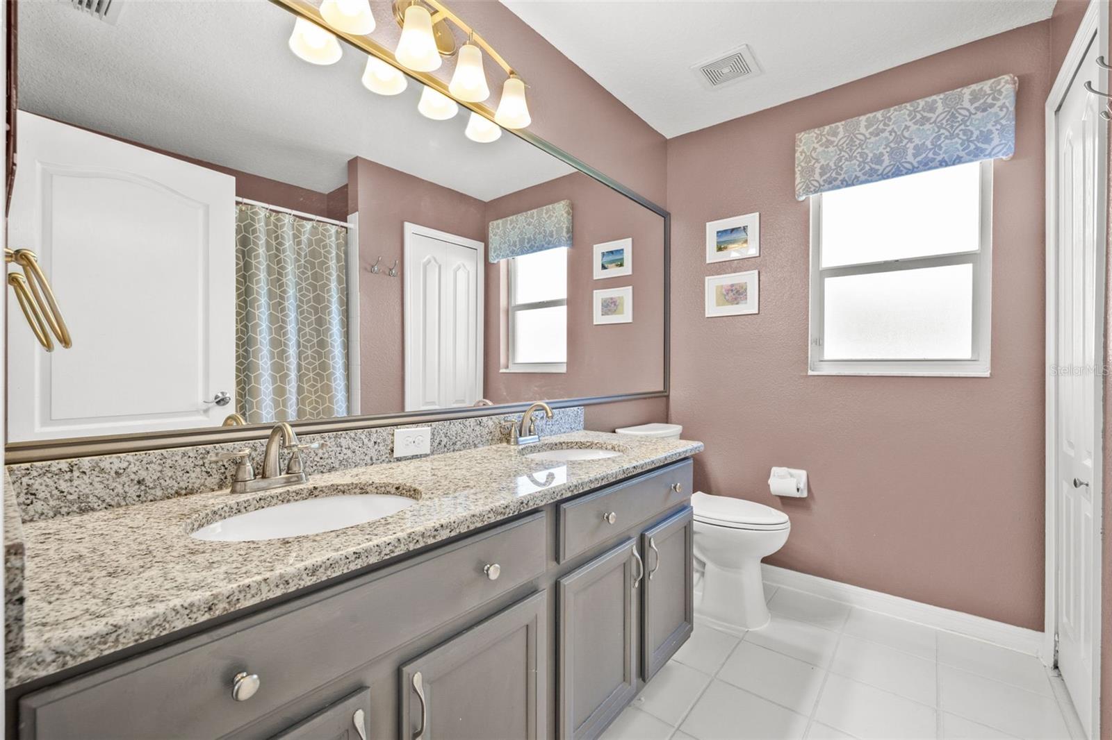 Image 31 of 49 For 25053 Winslow Way