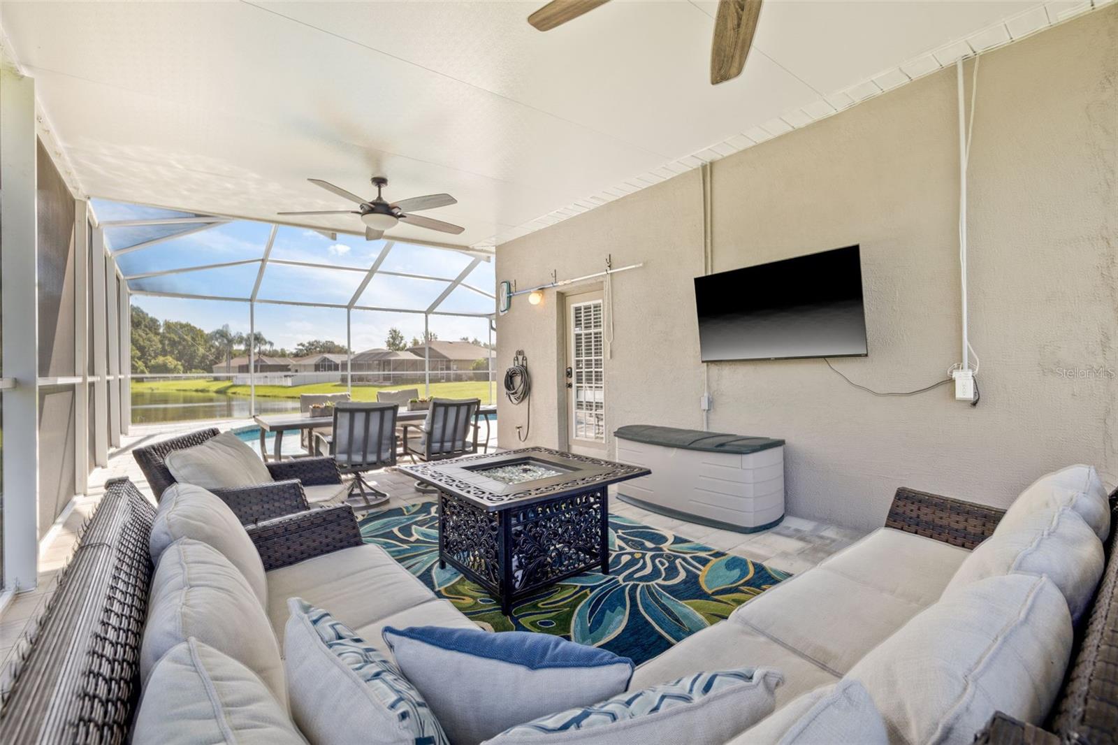 Image 40 of 49 For 25053 Winslow Way