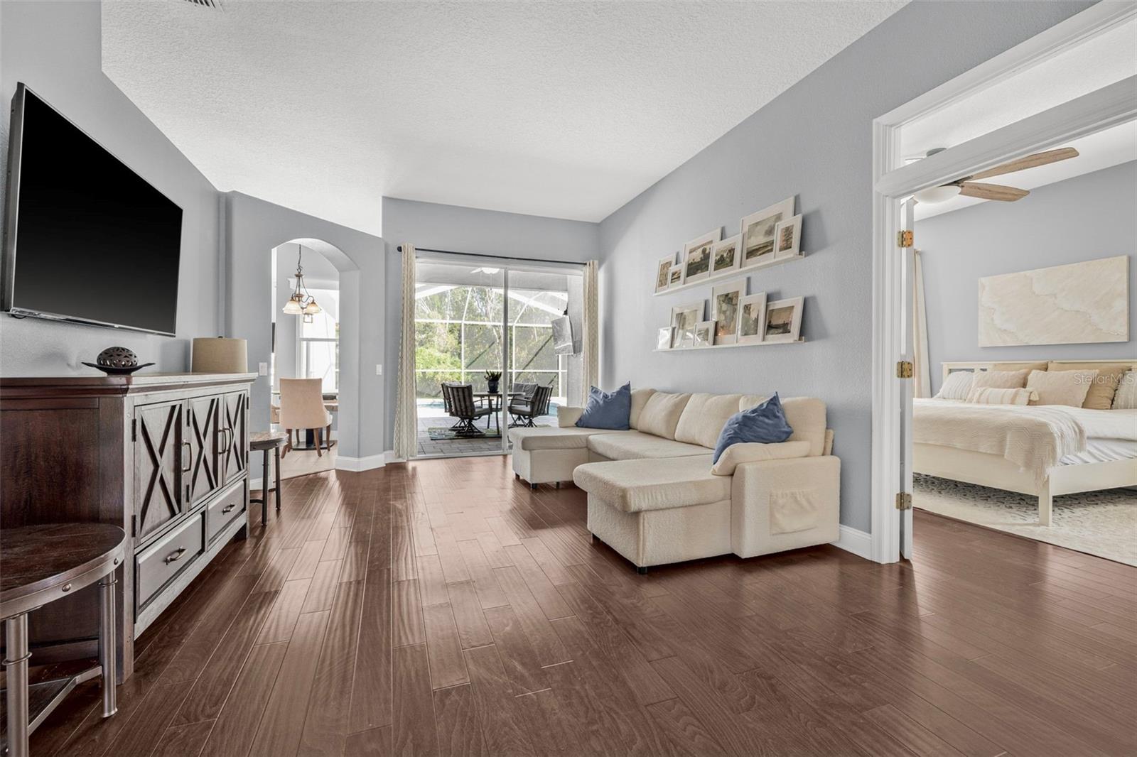 Image 6 of 49 For 25053 Winslow Way