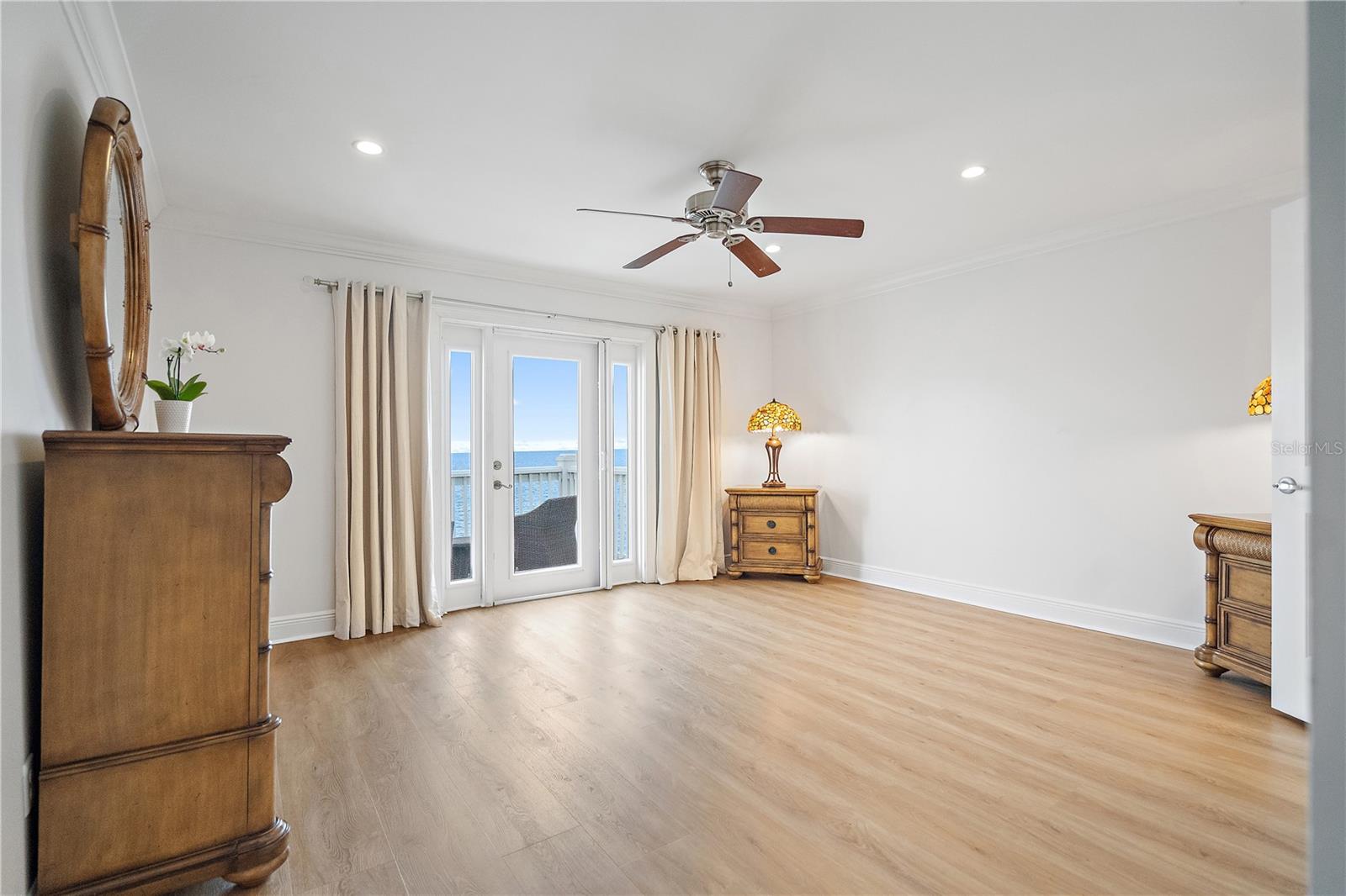 Image 16 of 51 For 4974 Coquina Key Drive Se