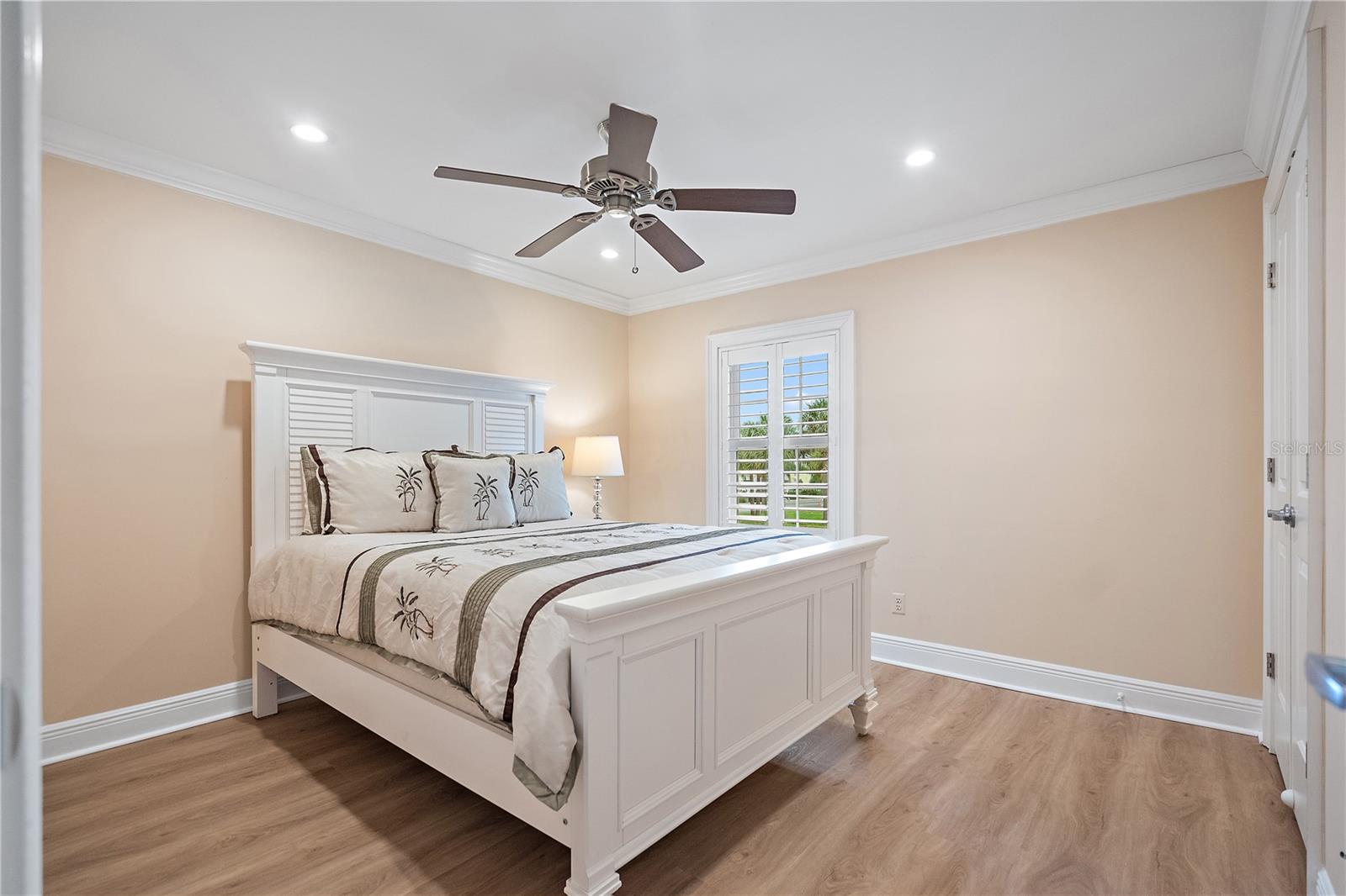 Image 22 of 51 For 4974 Coquina Key Drive Se