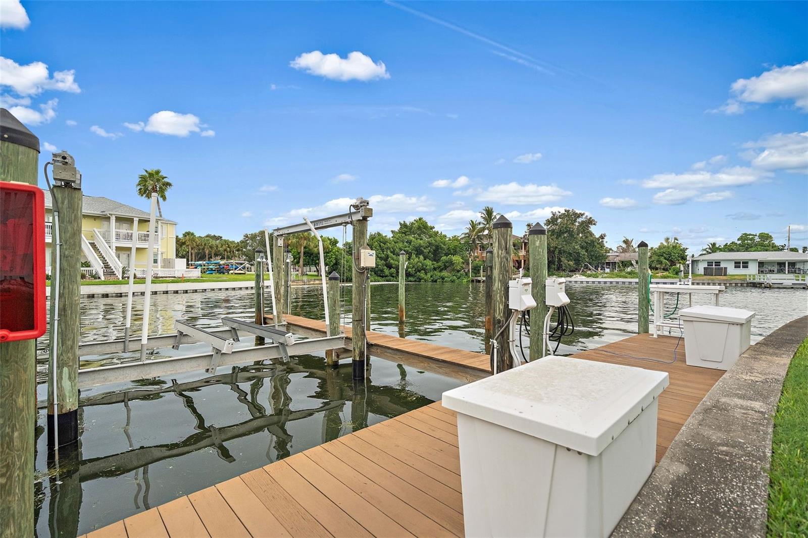 Image 32 of 51 For 4974 Coquina Key Drive Se