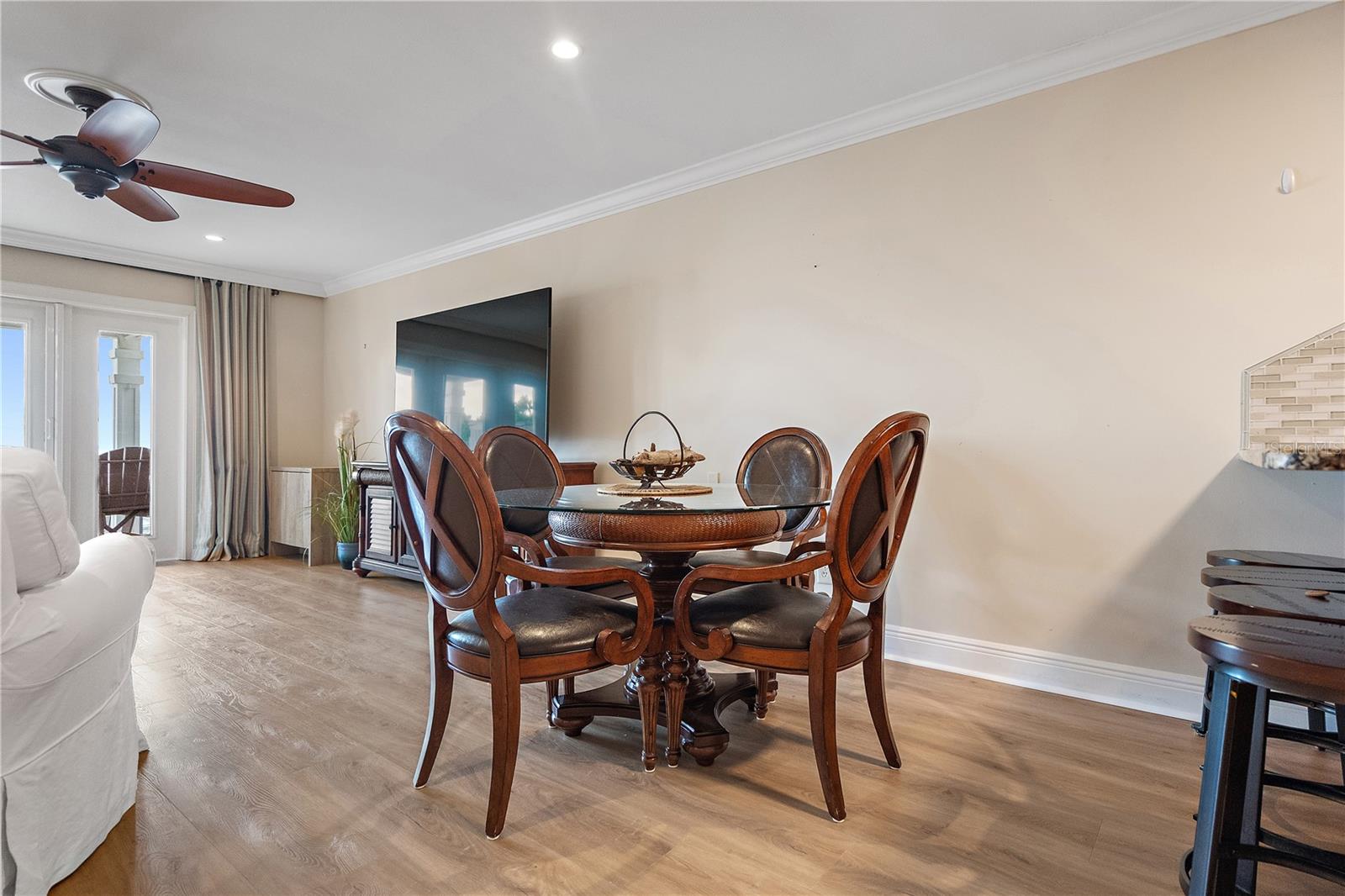 Image 8 of 51 For 4974 Coquina Key Drive Se