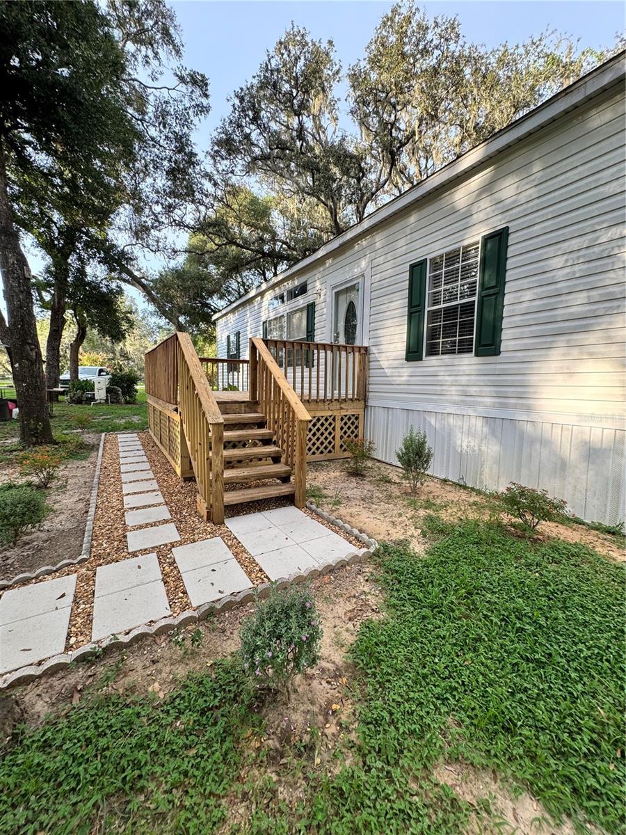 Image 2 of 28 For 33284 Rowntree Drive