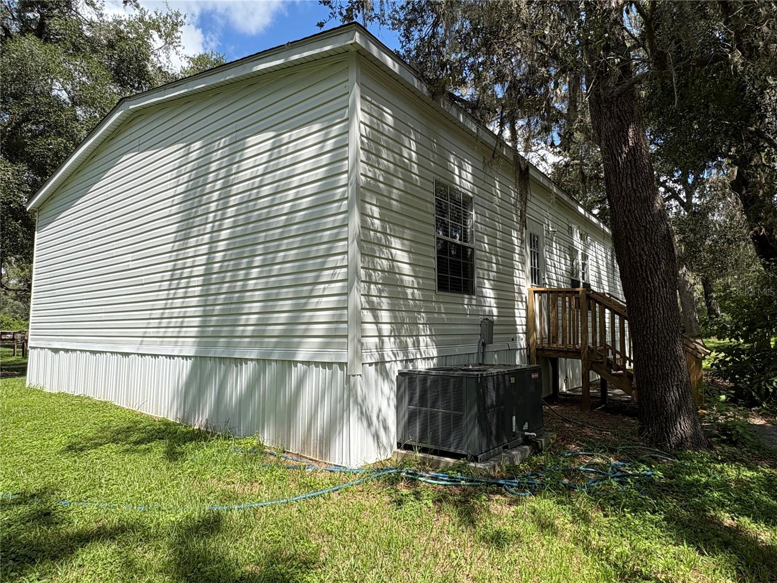 Image 3 of 28 For 33284 Rowntree Drive