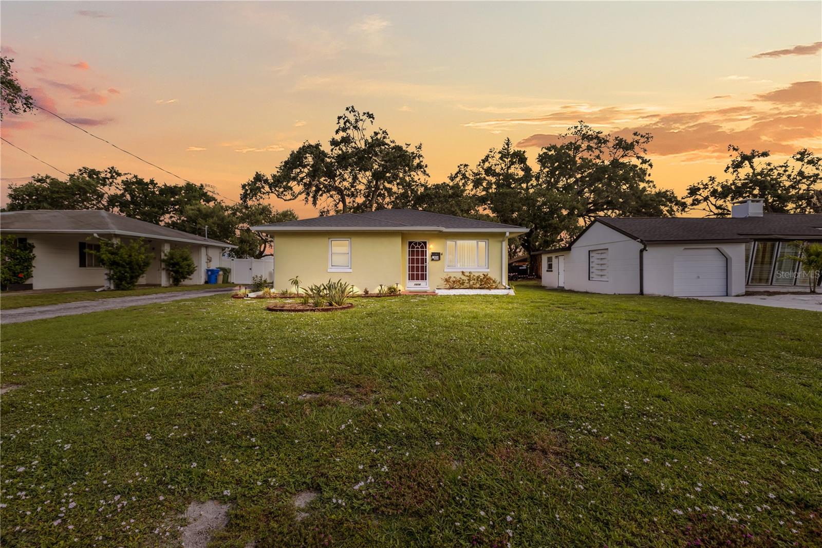 Details for 1806 19th Avenue W, BRADENTON, FL 34205