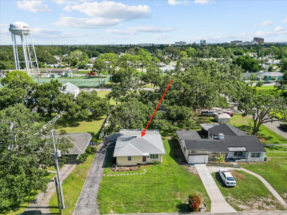 Image 2 of 25 For 1806 19th Avenue W
