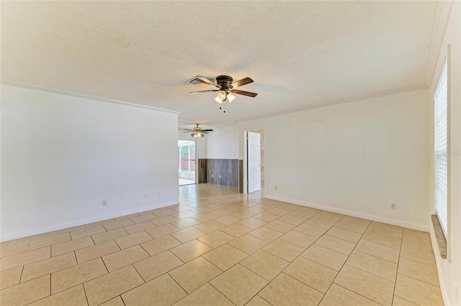Image 9 of 59 For 1824 Brink Avenue