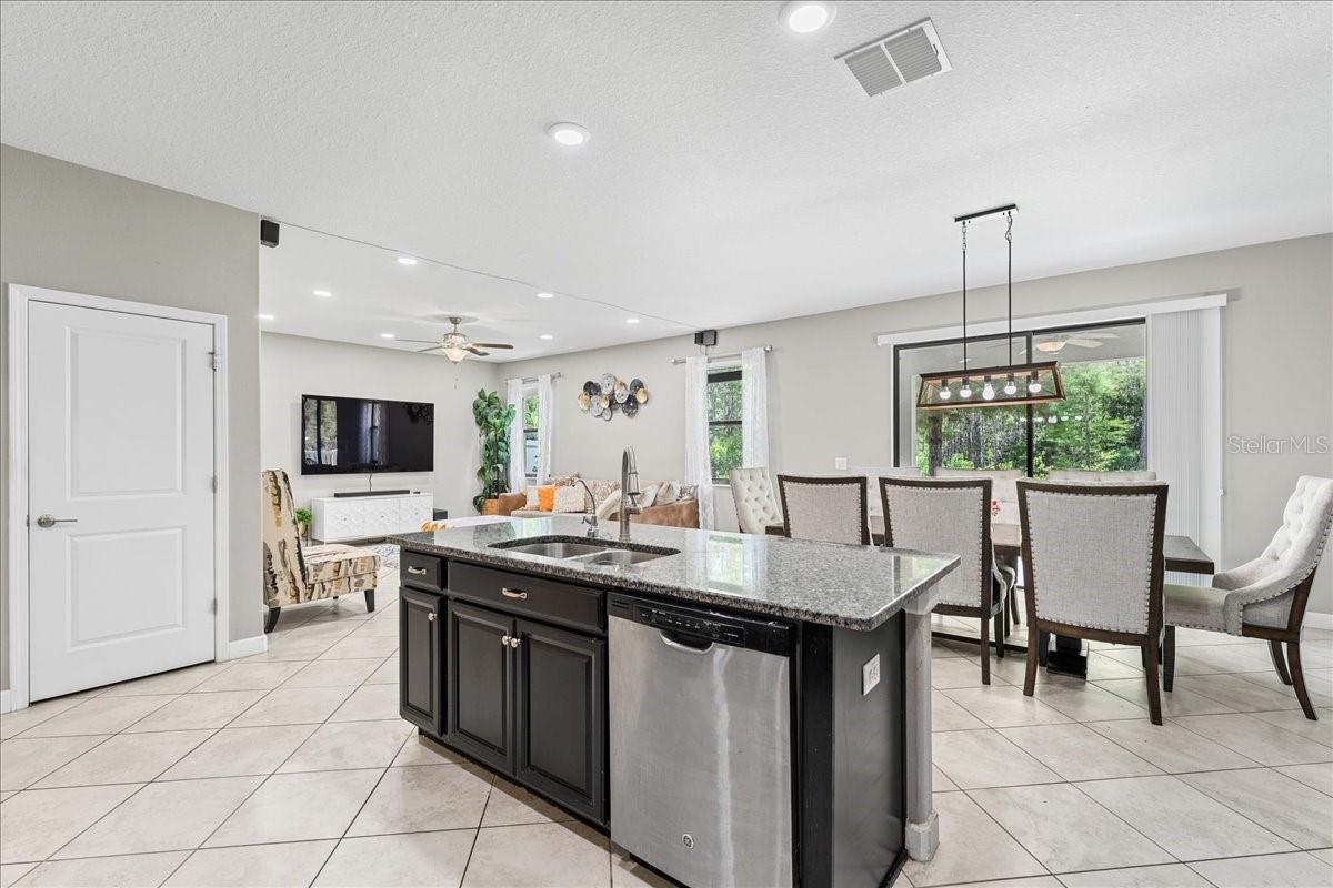 Image 17 of 75 For 4080 Shrewbury Place