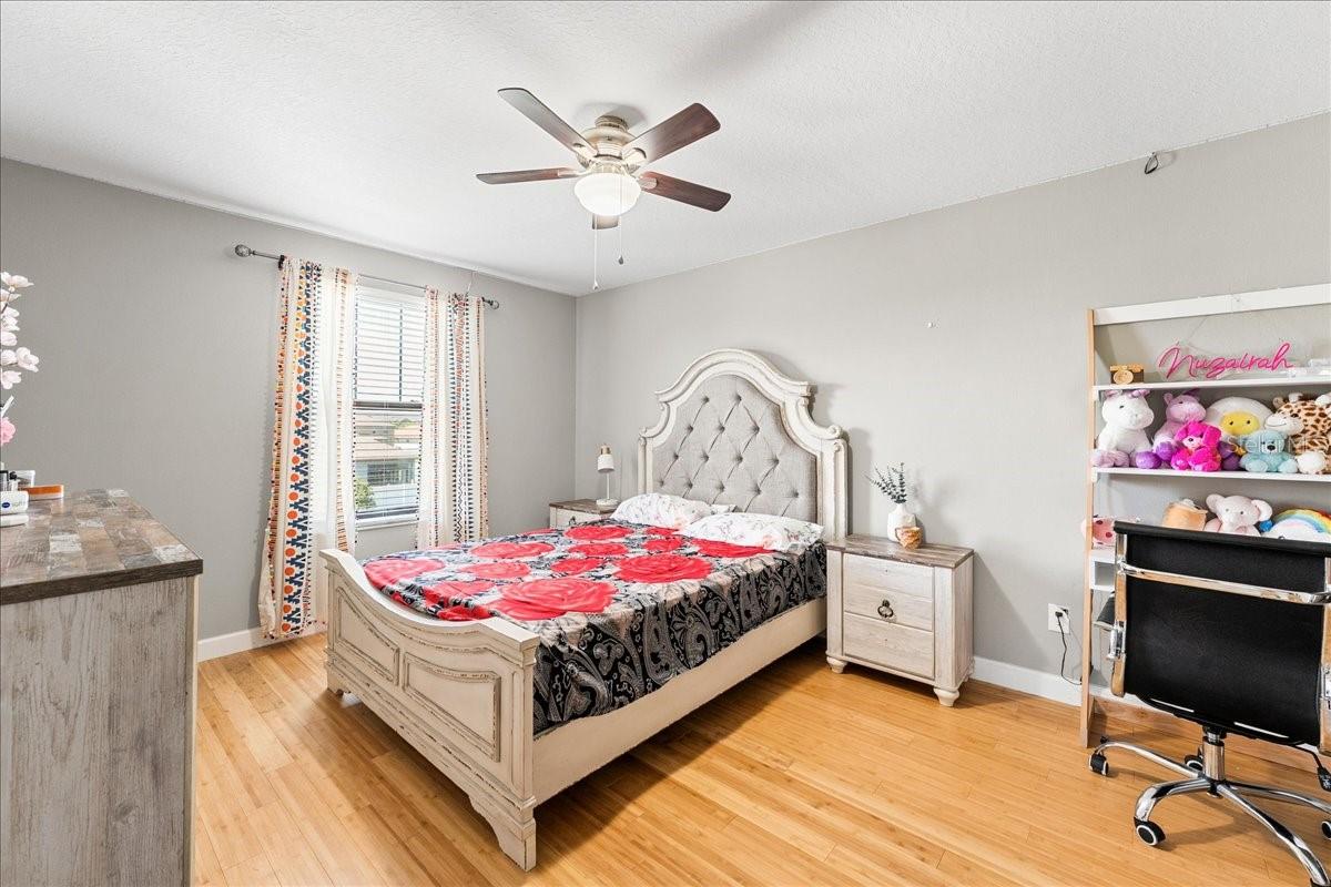 Image 34 of 75 For 4080 Shrewbury Place