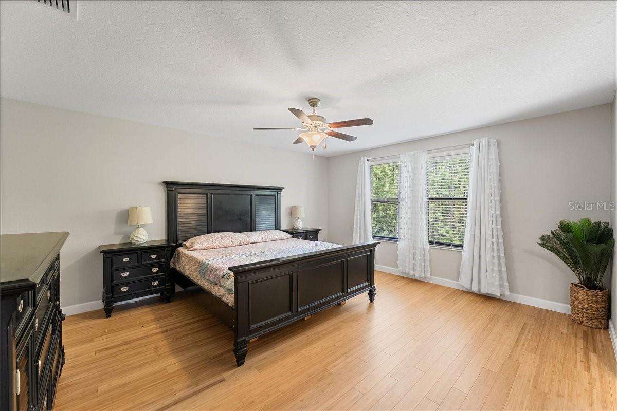 Image 39 of 75 For 4080 Shrewbury Place