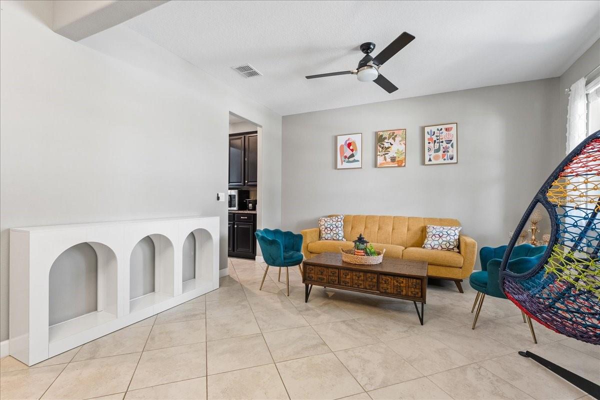 Image 7 of 75 For 4080 Shrewbury Place