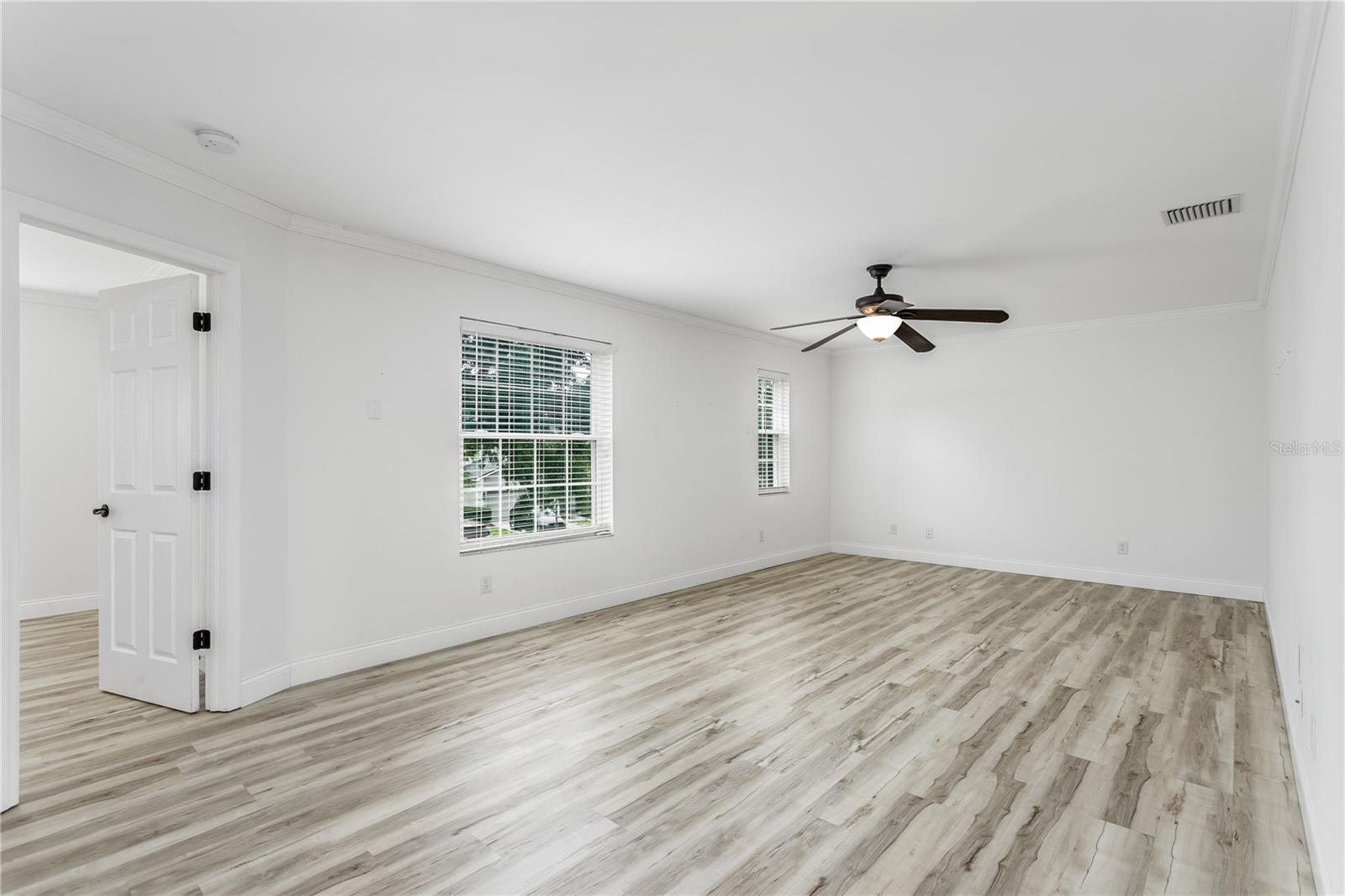 Image 16 of 37 For 8518 Tidal Bay Lane