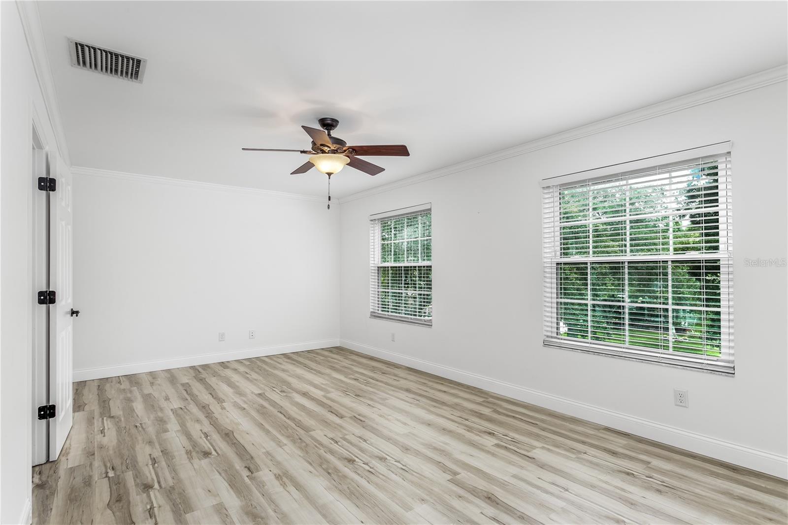Image 17 of 37 For 8518 Tidal Bay Lane