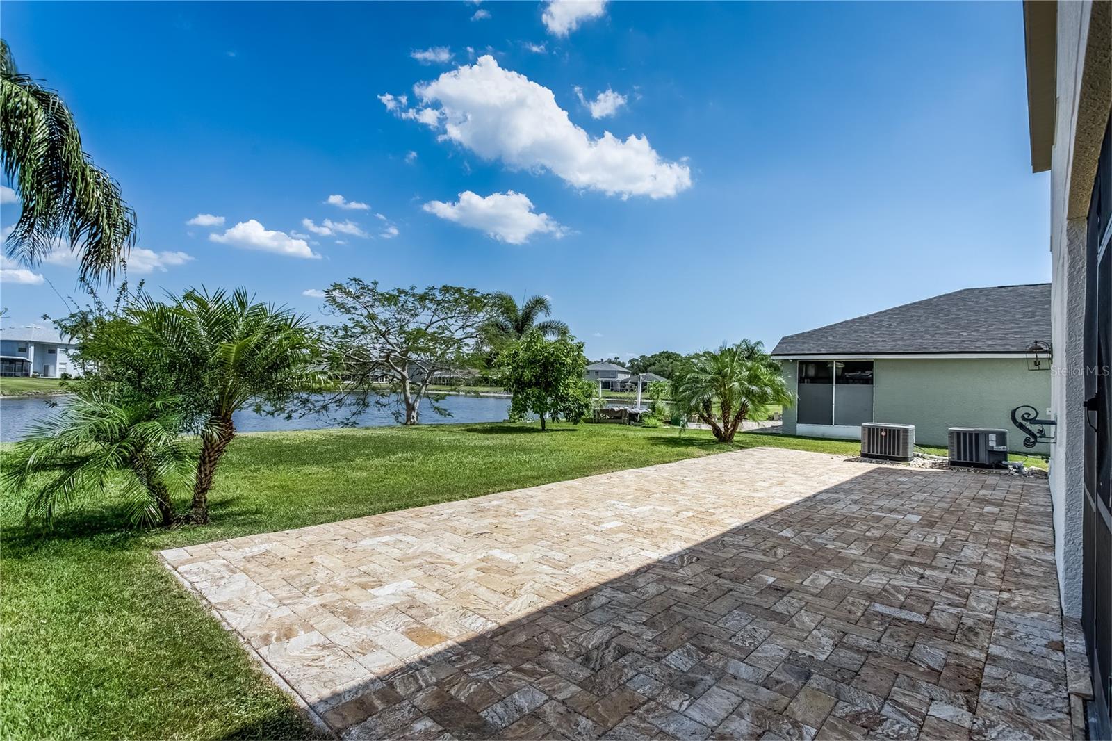 Image 24 of 37 For 8518 Tidal Bay Lane