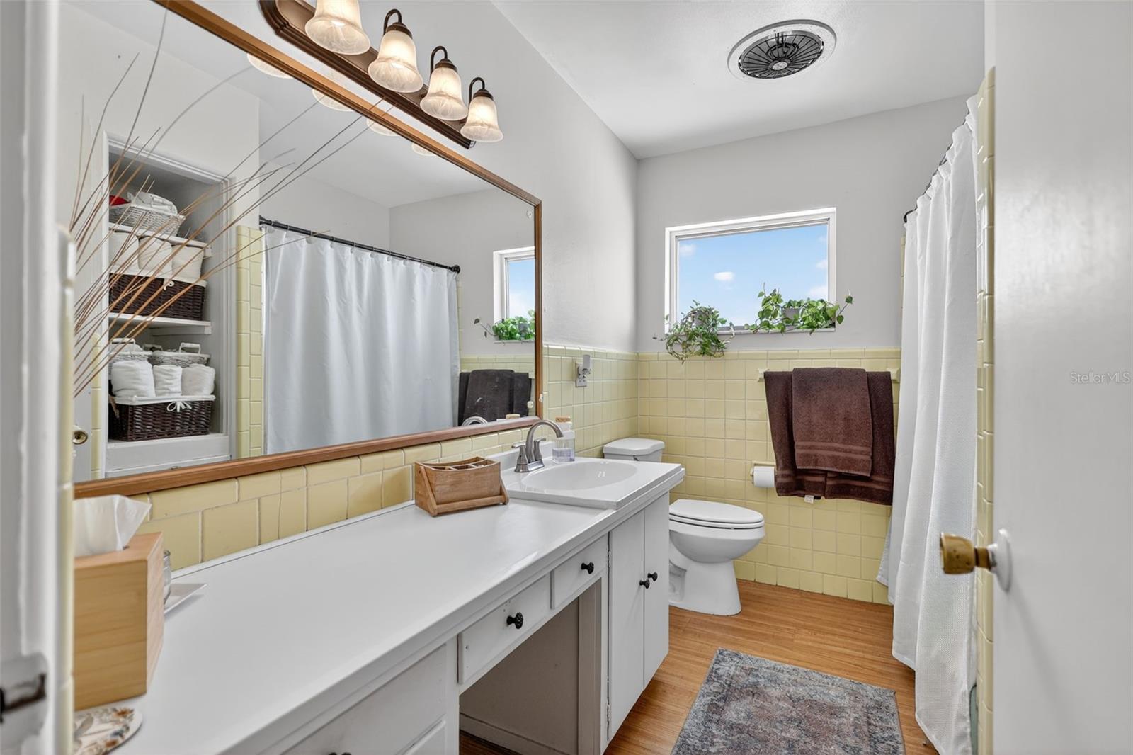 Image 21 of 42 For 4805 22nd Street W