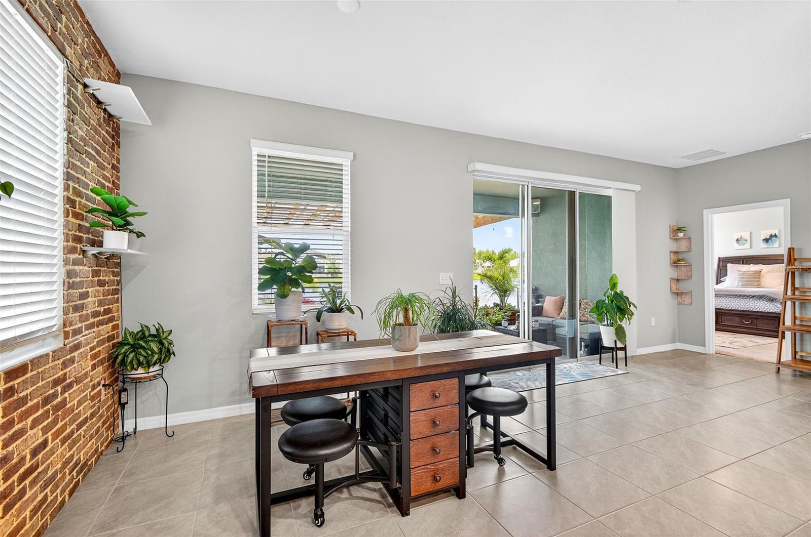 Listing photo id 17 for 8382 Bower Bass Circle