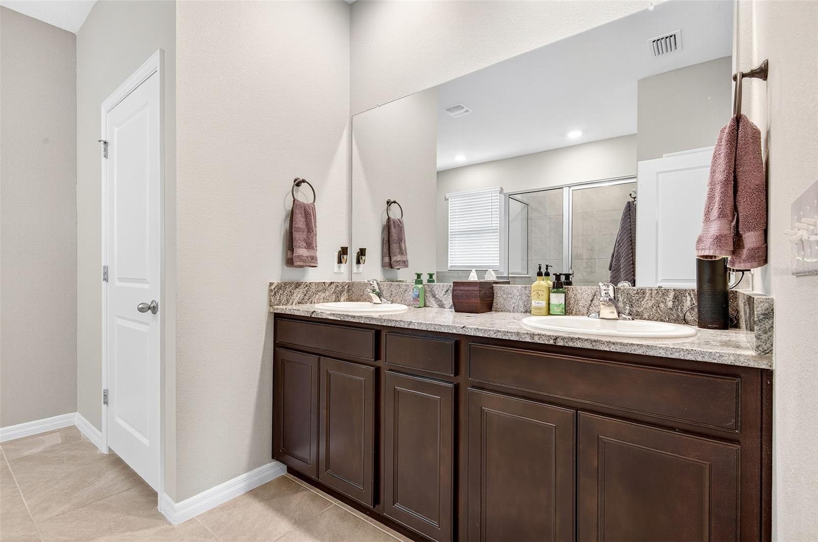 Listing photo id 21 for 8382 Bower Bass Circle