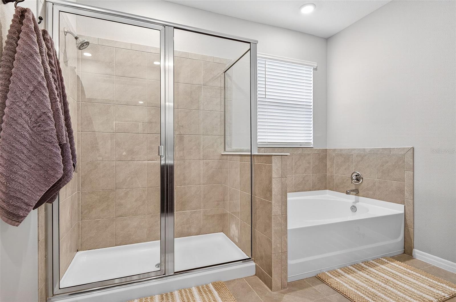 Listing photo id 22 for 8382 Bower Bass Circle