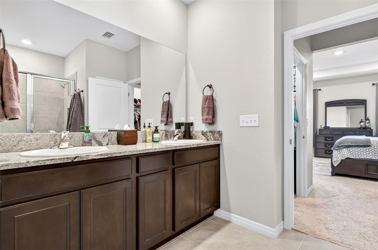 Listing photo id 23 for 8382 Bower Bass Circle