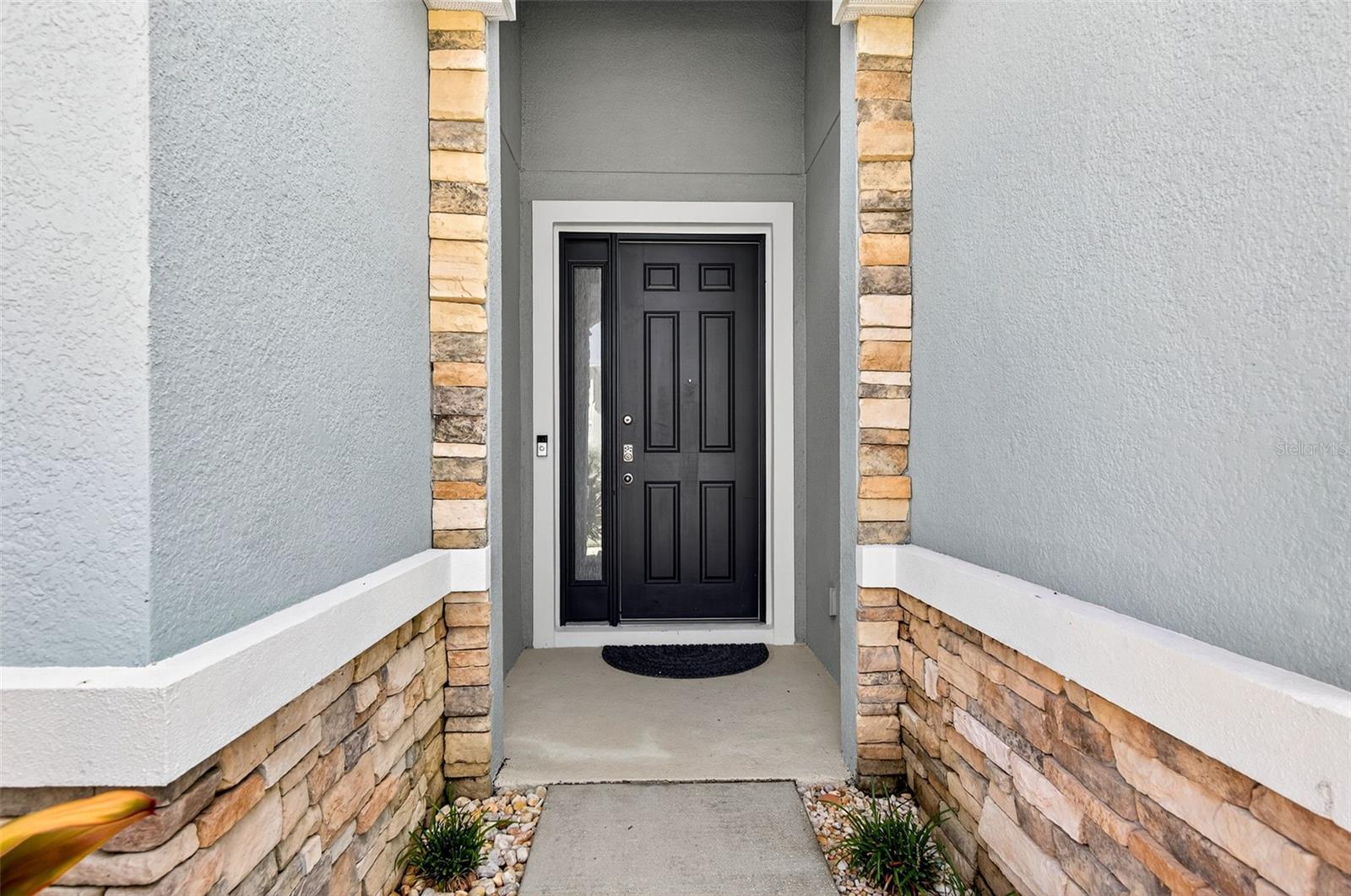 Listing photo id 1 for 8382 Bower Bass Circle