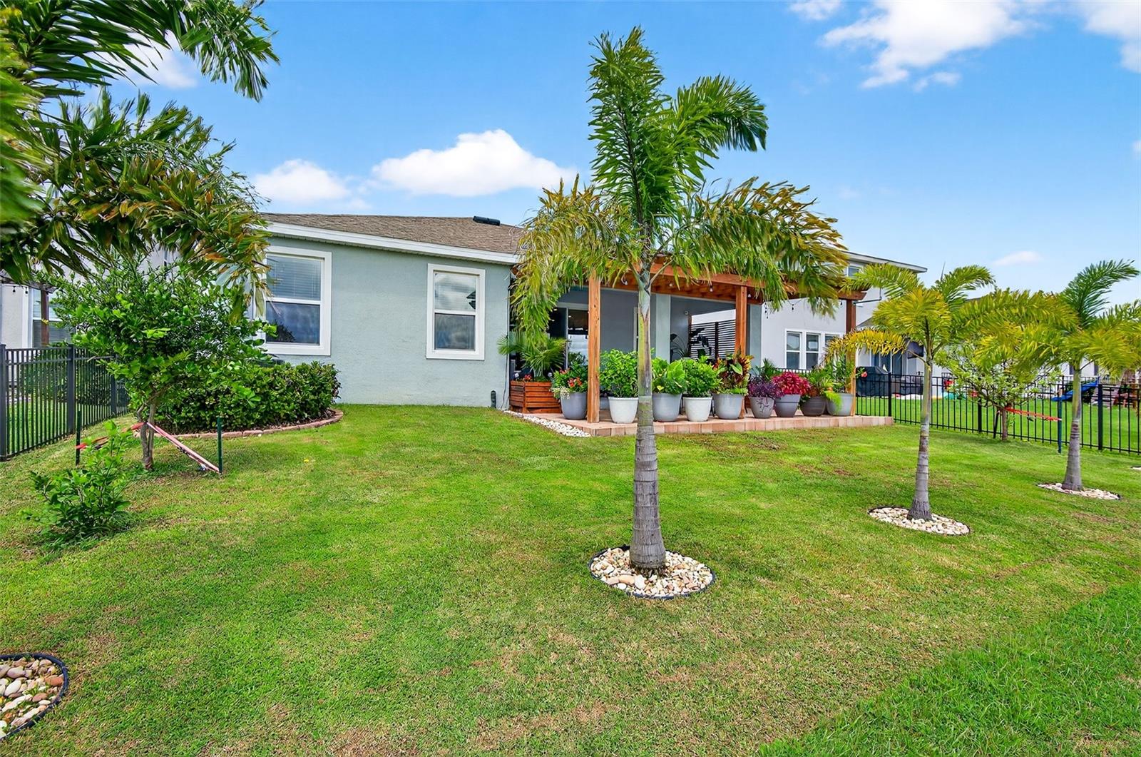 Listing photo id 36 for 8382 Bower Bass Circle
