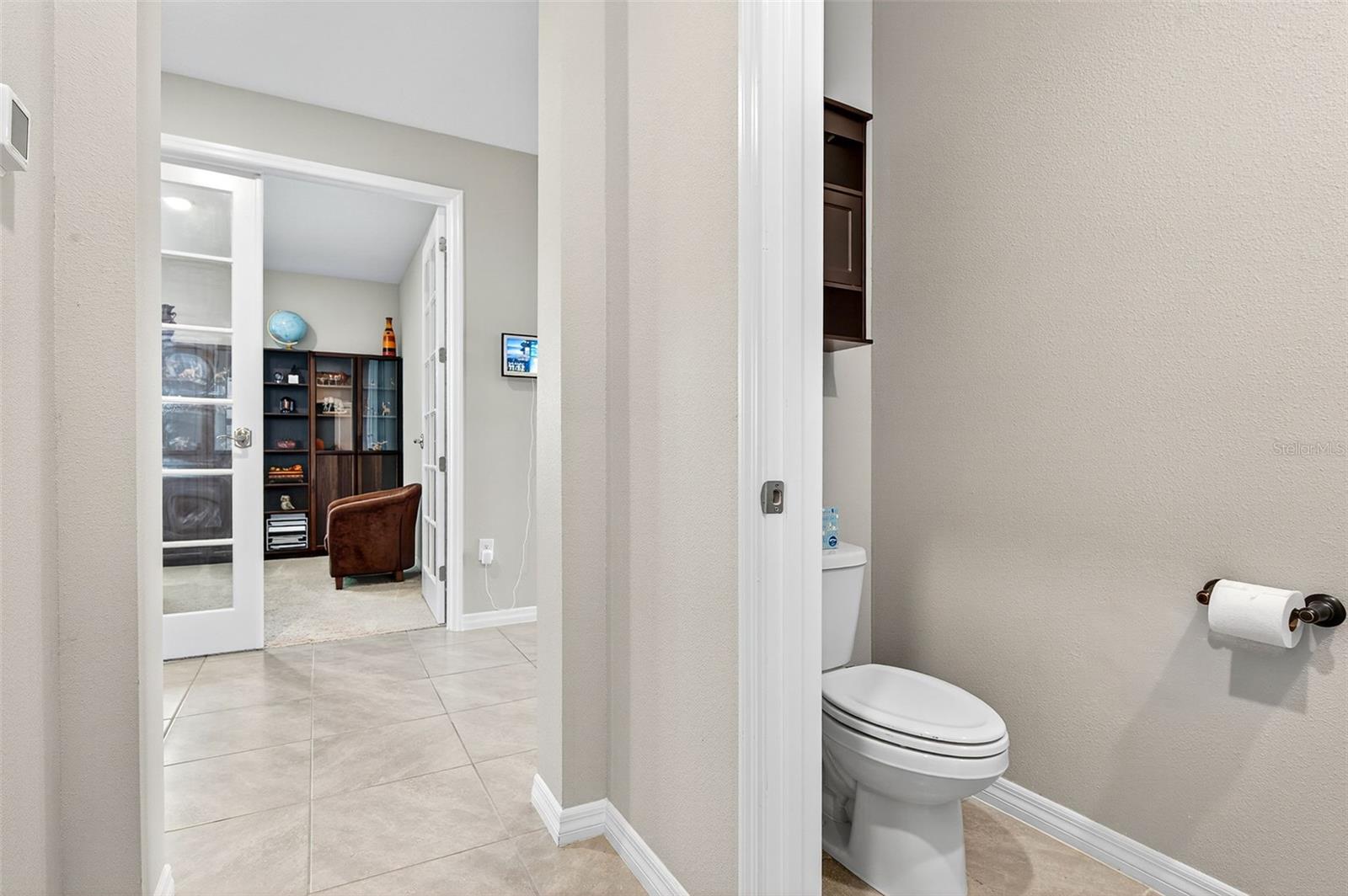 Listing photo id 5 for 8382 Bower Bass Circle