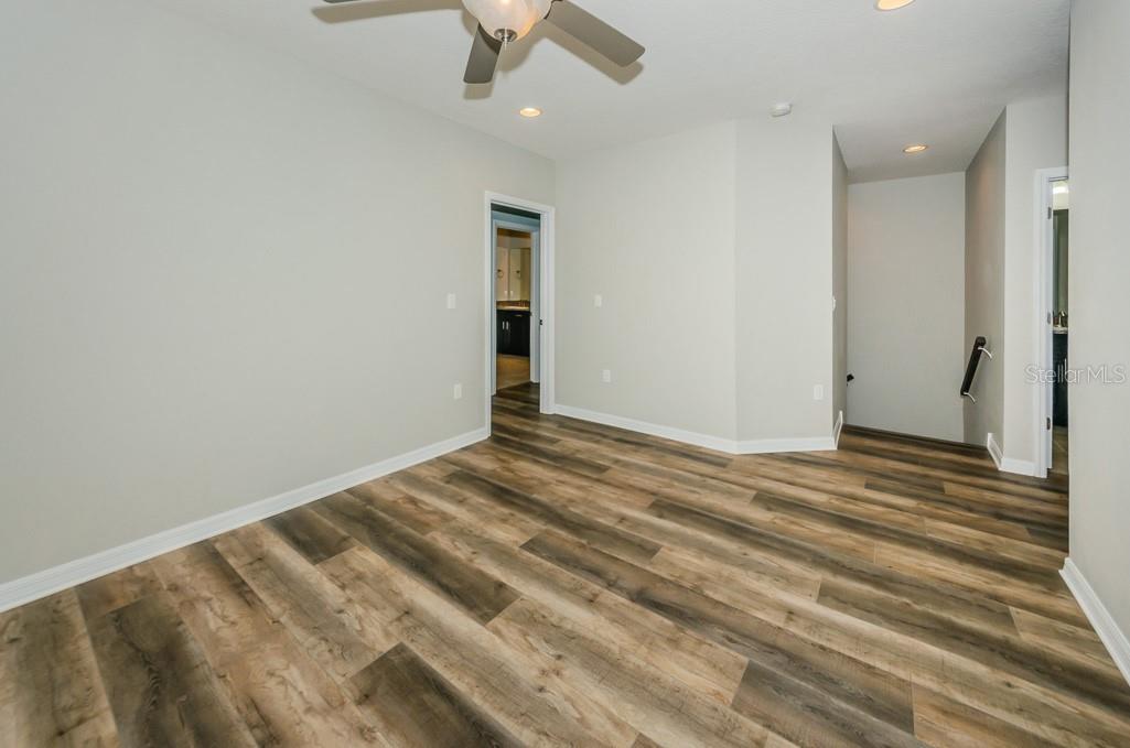 Image 14 of 21 For 558 53rd Avenue N
