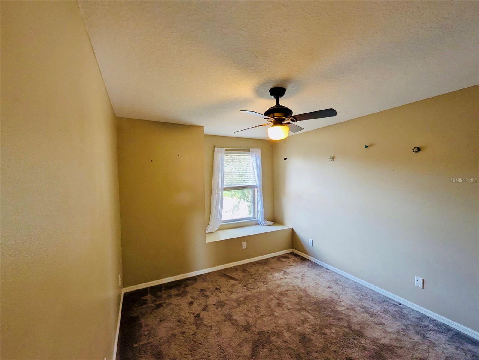 Image 22 of 30 For 31141 Harthorn Court