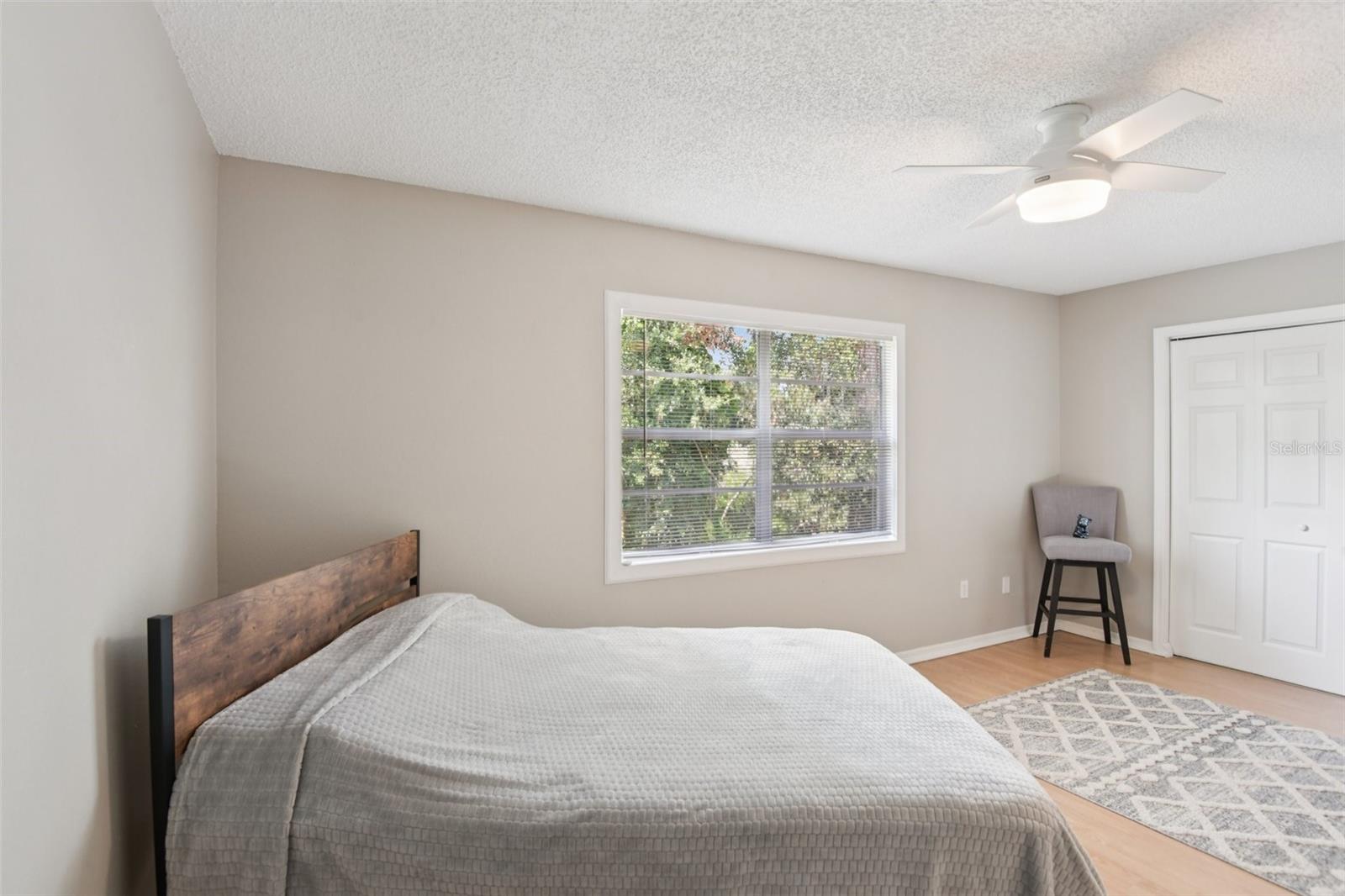Image 16 of 35 For 5615 67th Avenue N 5615