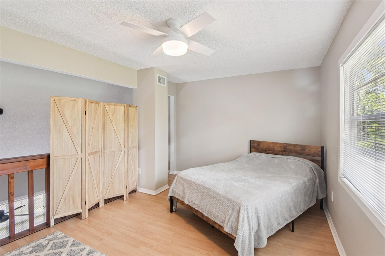 Image 18 of 35 For 5615 67th Avenue N 5615