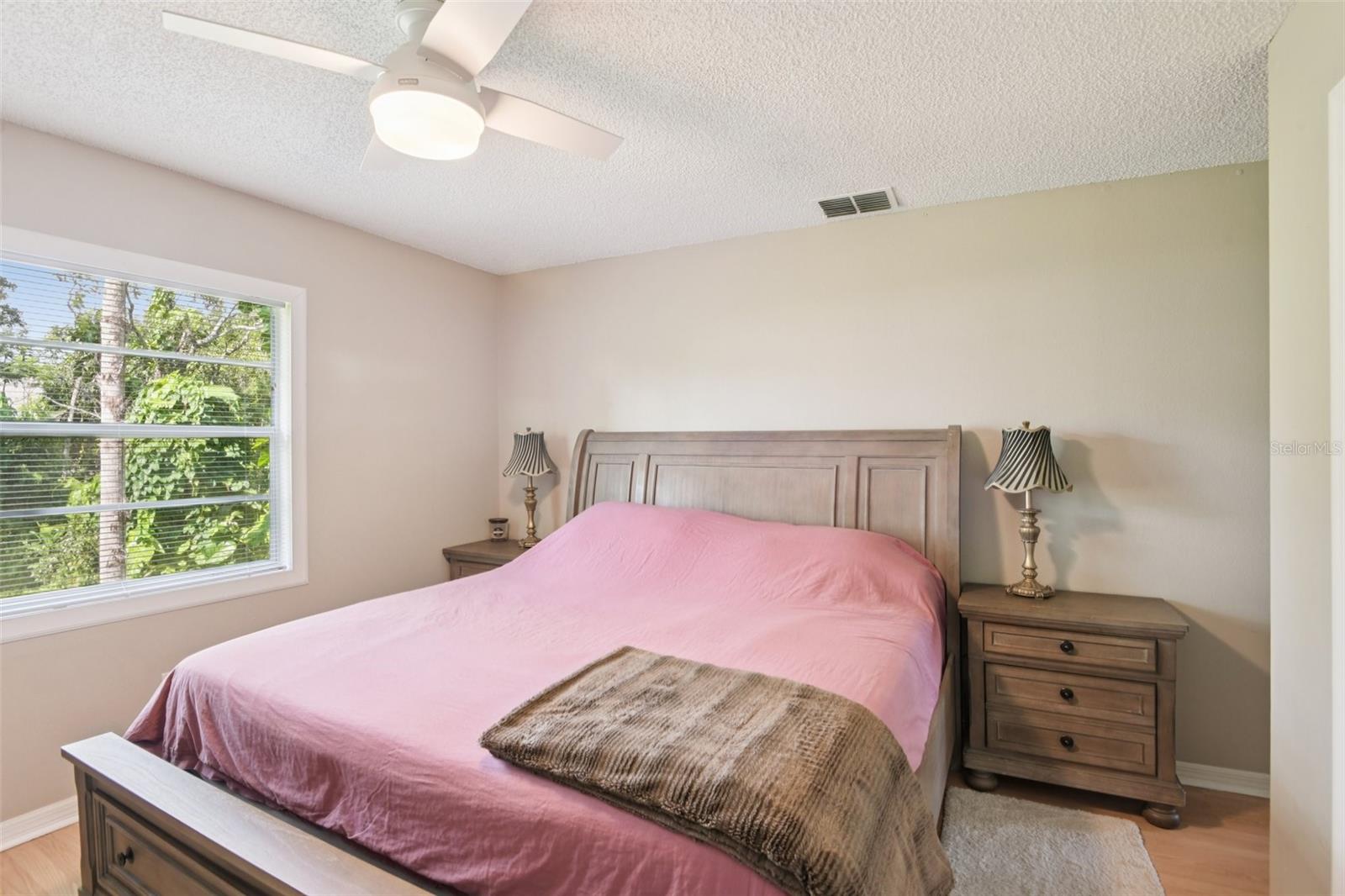 Image 20 of 35 For 5615 67th Avenue N 5615
