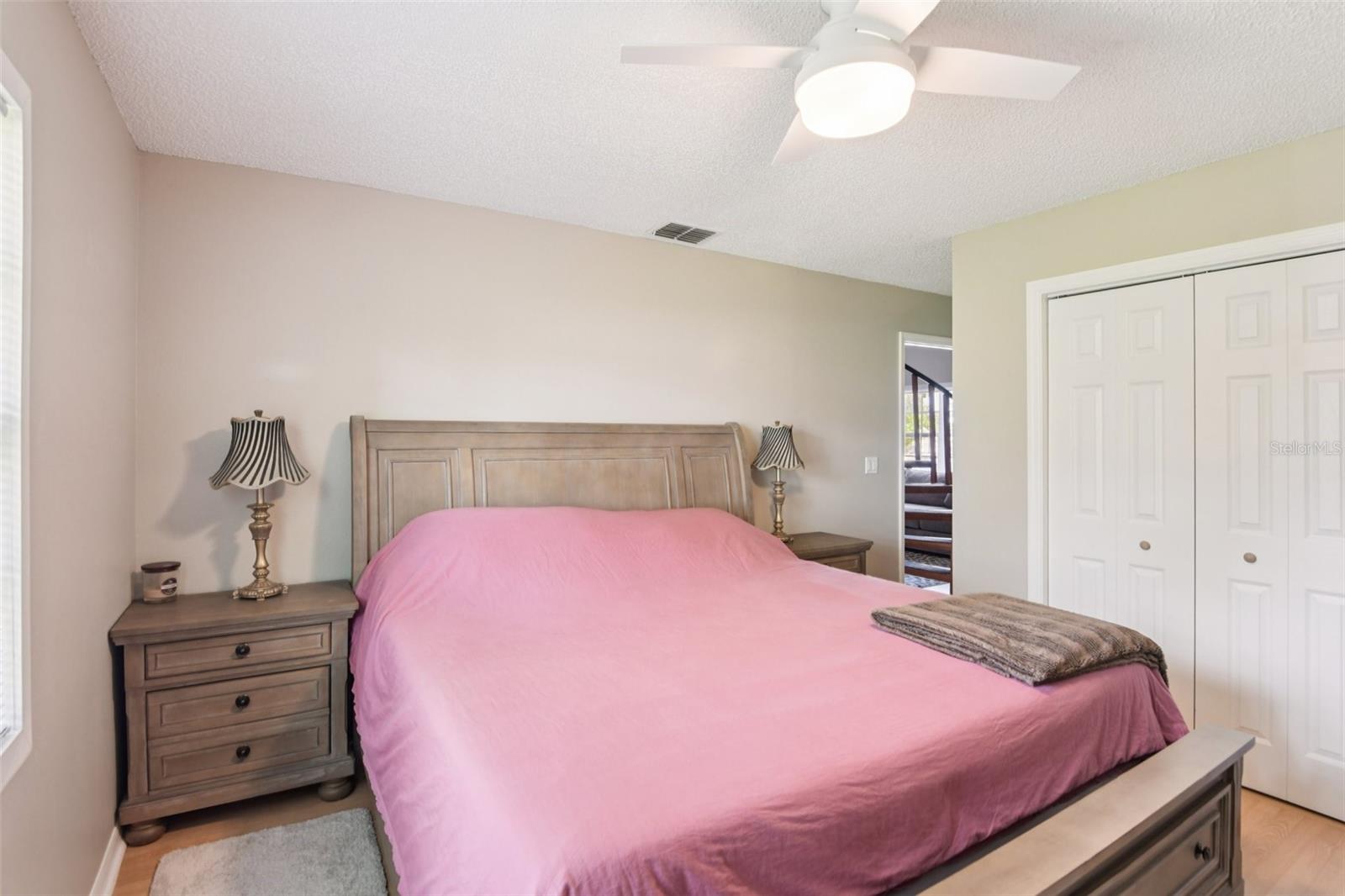 Image 21 of 35 For 5615 67th Avenue N 5615