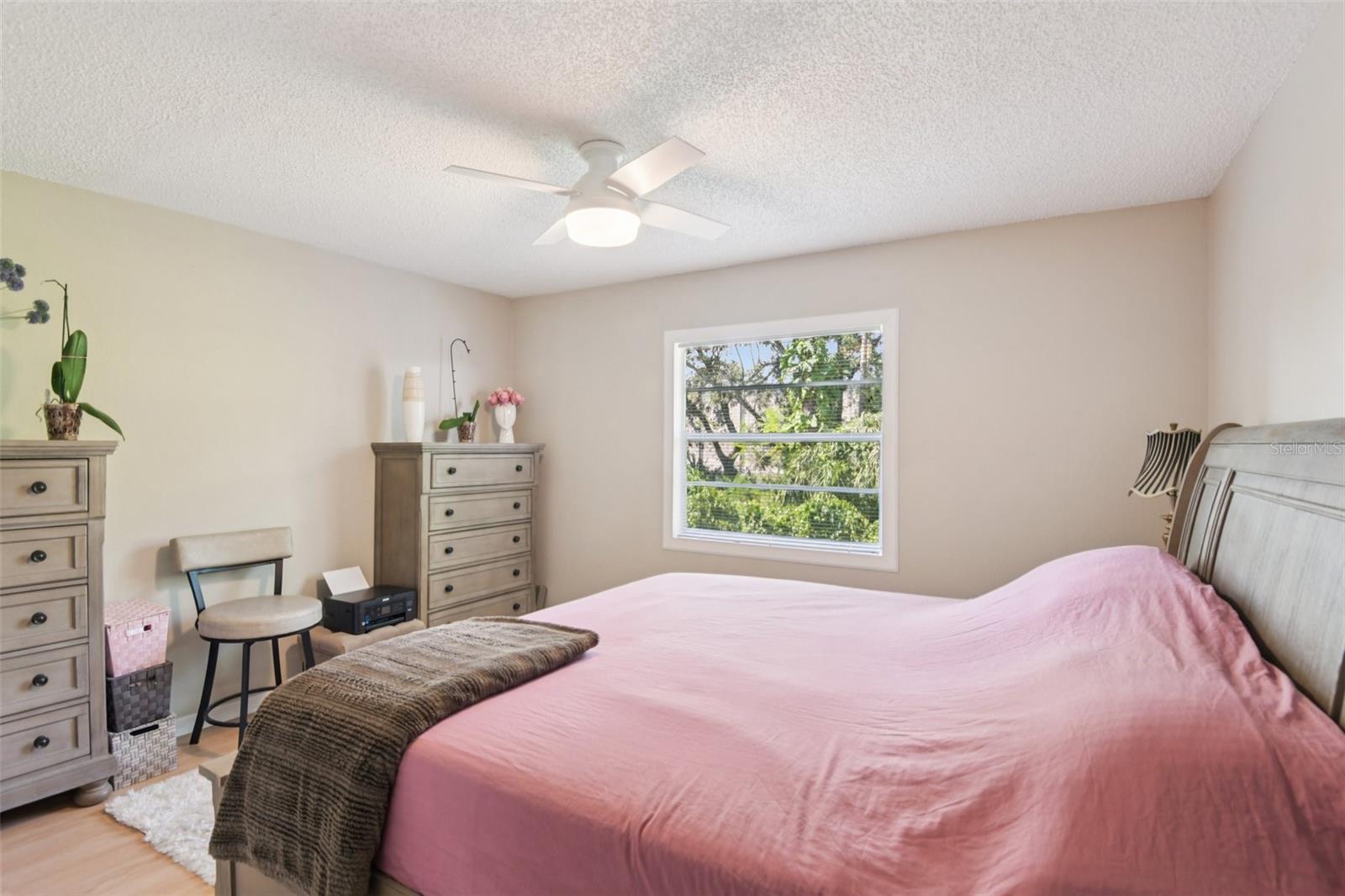 Image 22 of 35 For 5615 67th Avenue N 5615