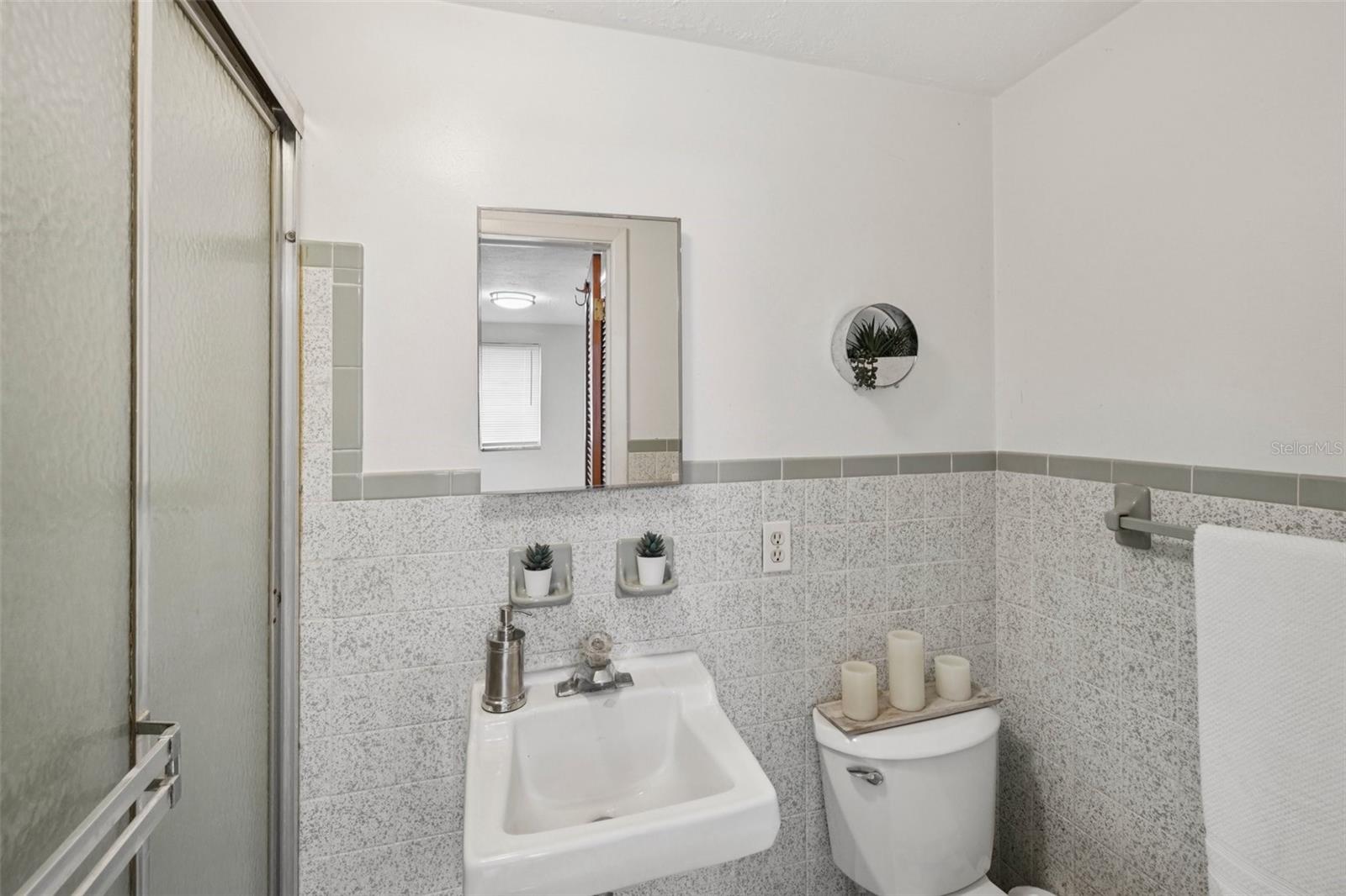 Image 20 of 33 For 3524 Cincinnati Drive